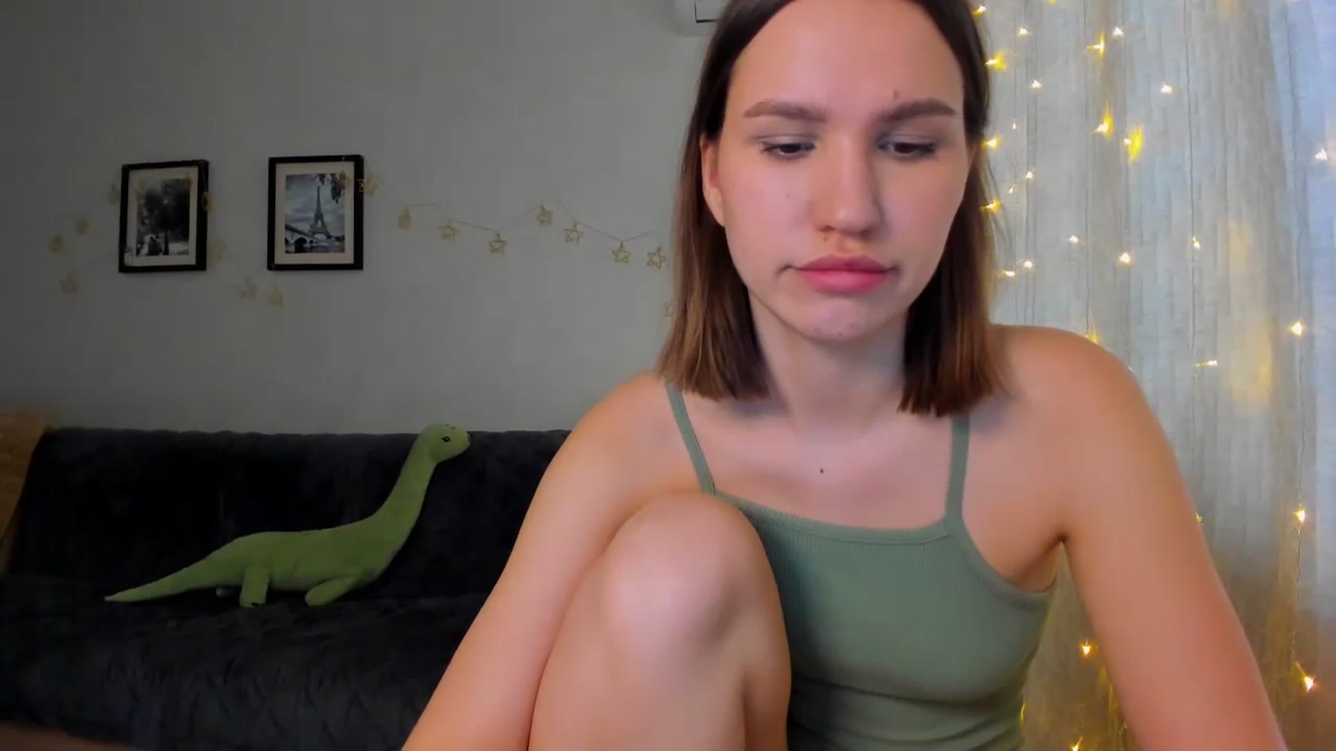 Gallery image thumbnail from WaveOfLove's myfreecams stream on, 02/01/2024, 11:59 image 11 of 20