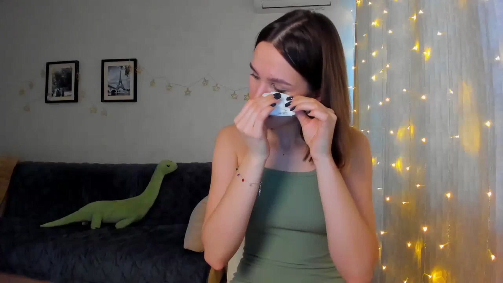 Gallery image thumbnail from WaveOfLove's myfreecams stream on, 02/01/2024, 12:46 image 6 of 20