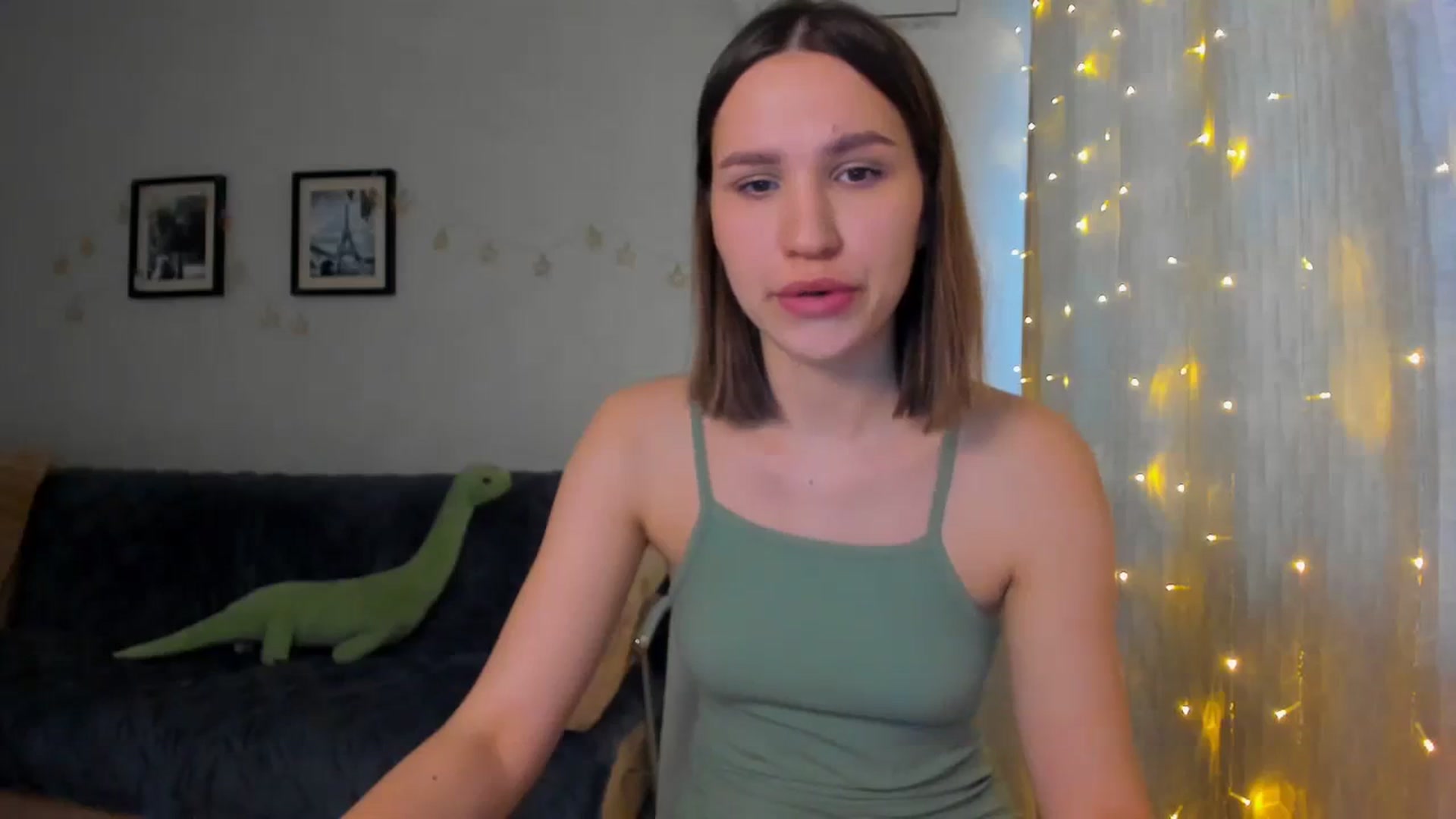 Gallery image thumbnail from WaveOfLove's myfreecams stream on, 02/01/2024, 12:46 image 16 of 20