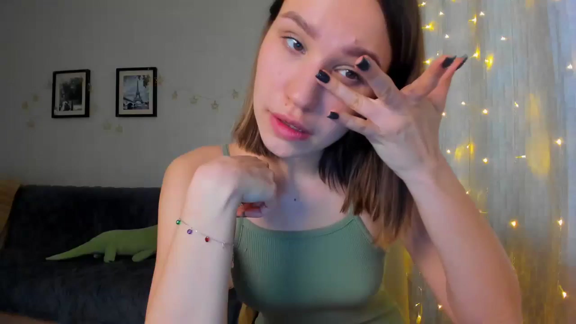 Gallery image thumbnail from WaveOfLove's myfreecams stream on, 02/01/2024, 12:46 image 7 of 20