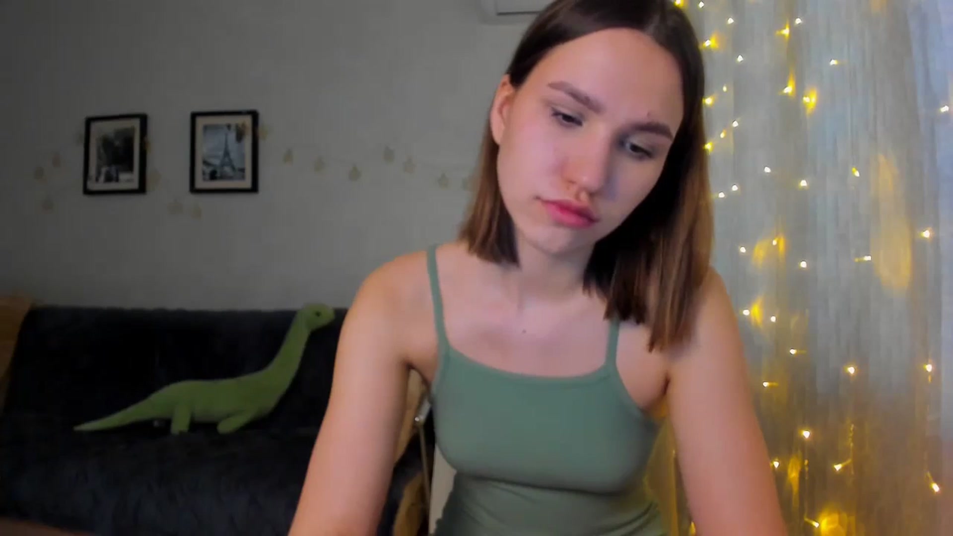 Gallery image thumbnail from WaveOfLove's myfreecams stream on, 02/01/2024, 12:46 image 4 of 20