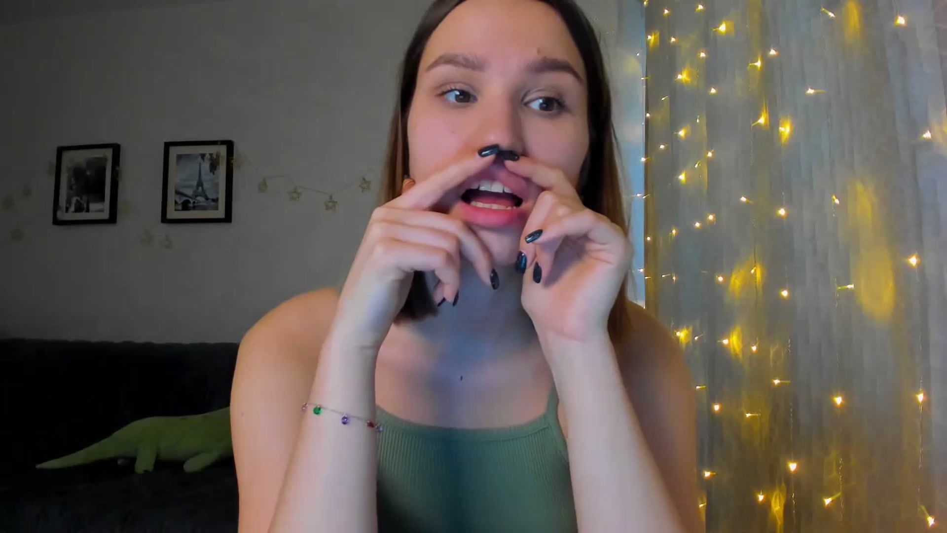 Gallery image thumbnail from WaveOfLove's myfreecams stream on, 02/01/2024, 13:16 image 14 of 20