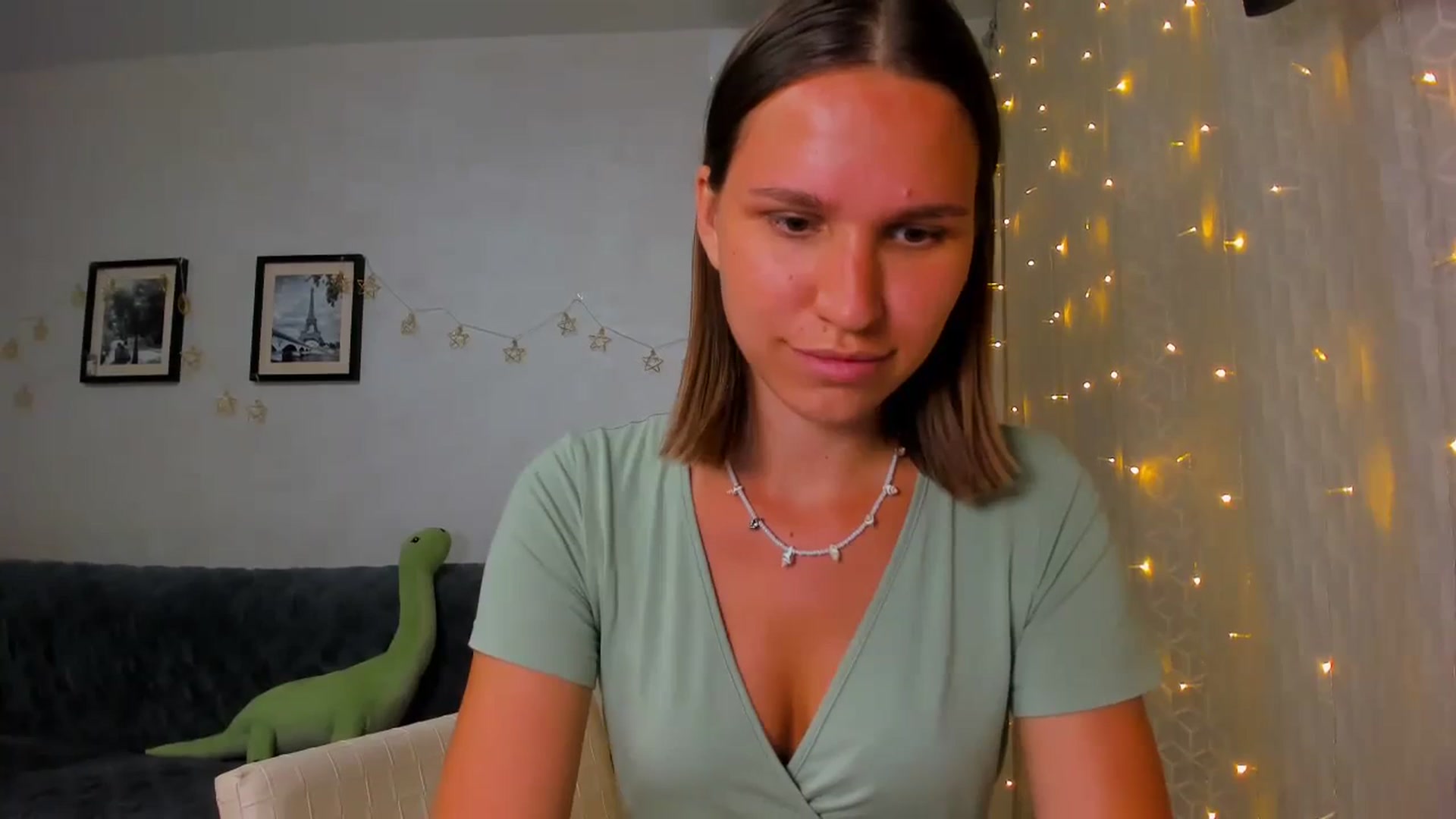 Gallery image thumbnail from WaveOfLove's myfreecams stream on, 02/23/2024, 17:40 image 9 of 20