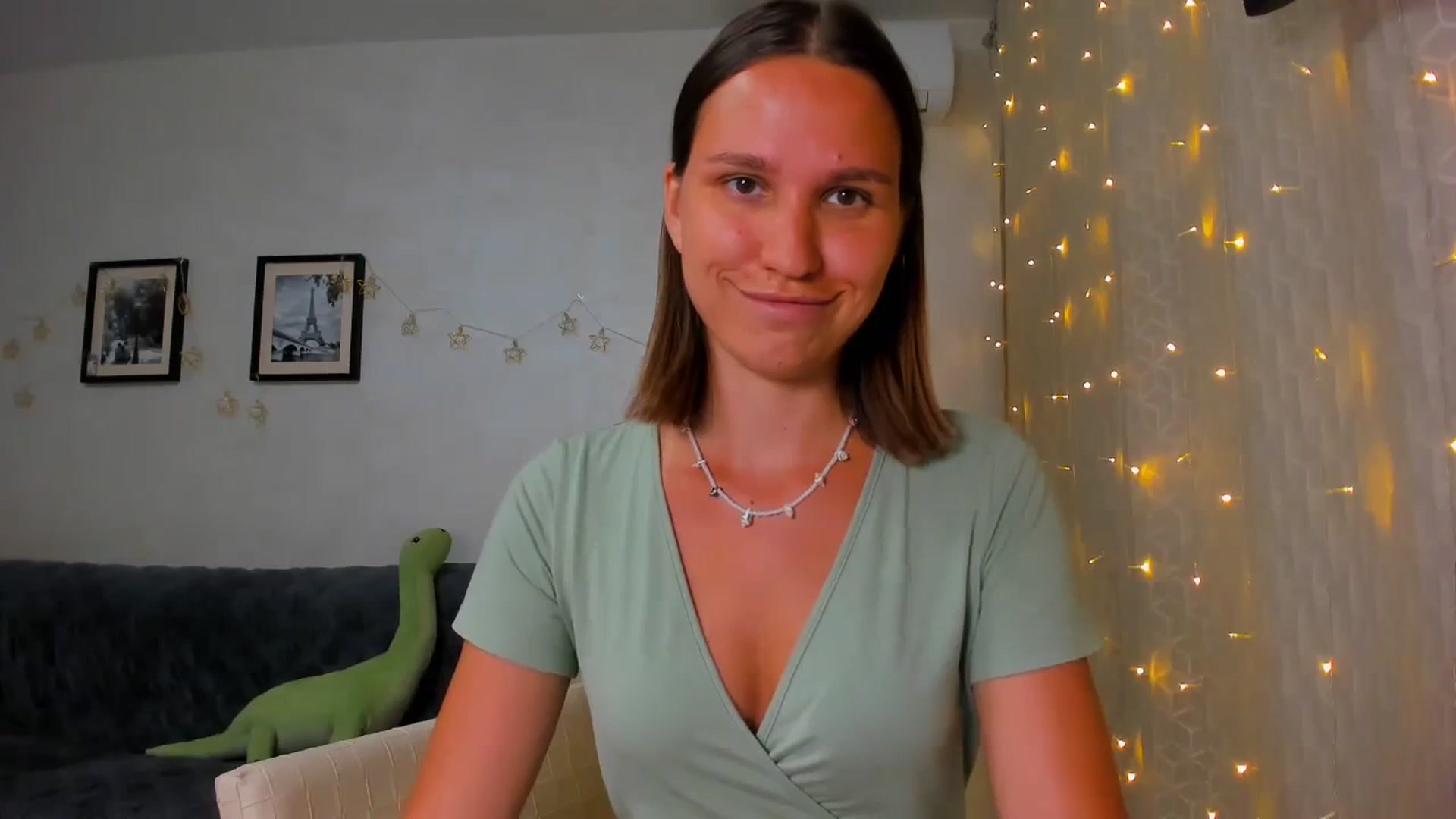 Gallery image thumbnail from WaveOfLove's myfreecams stream on, 02/23/2024, 17:40 image 8 of 20