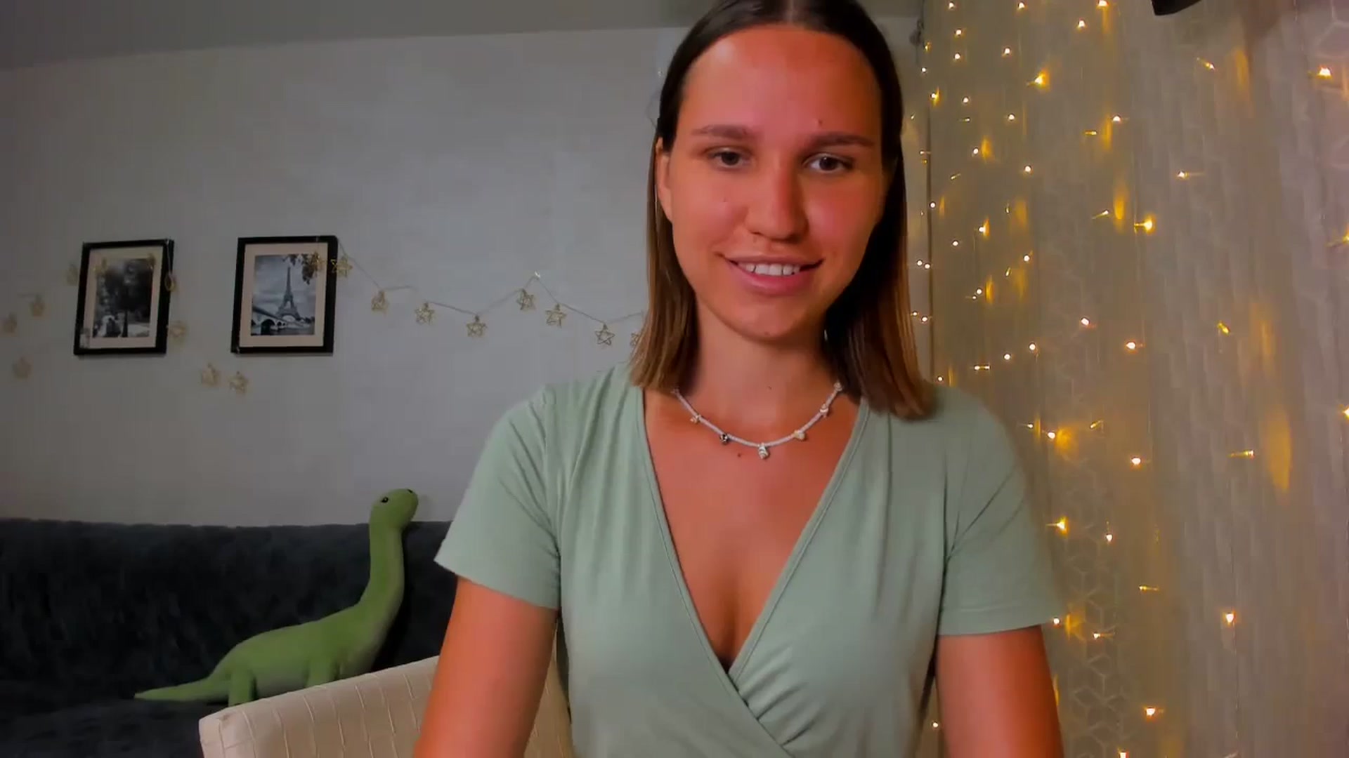 Gallery image thumbnail from WaveOfLove's myfreecams stream on, 02/23/2024, 17:40 image 19 of 20