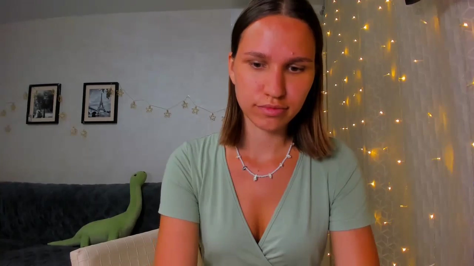 Gallery image thumbnail from WaveOfLove's myfreecams stream on, 02/23/2024, 17:40 image 11 of 20