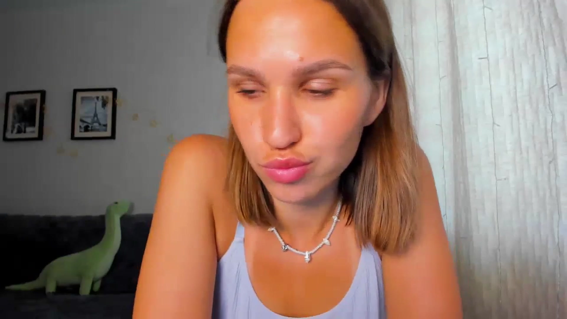 Gallery image thumbnail from WaveOfLove's myfreecams stream on, 03/04/2024, 11:22 image 3 of 20