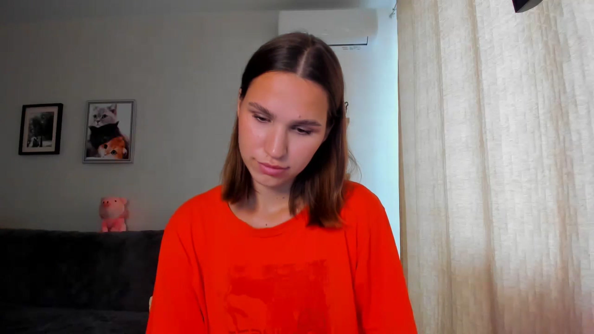Gallery image thumbnail from WaveOfLove's myfreecams stream on, 04/19/2024, 12:45 image 4 of 20