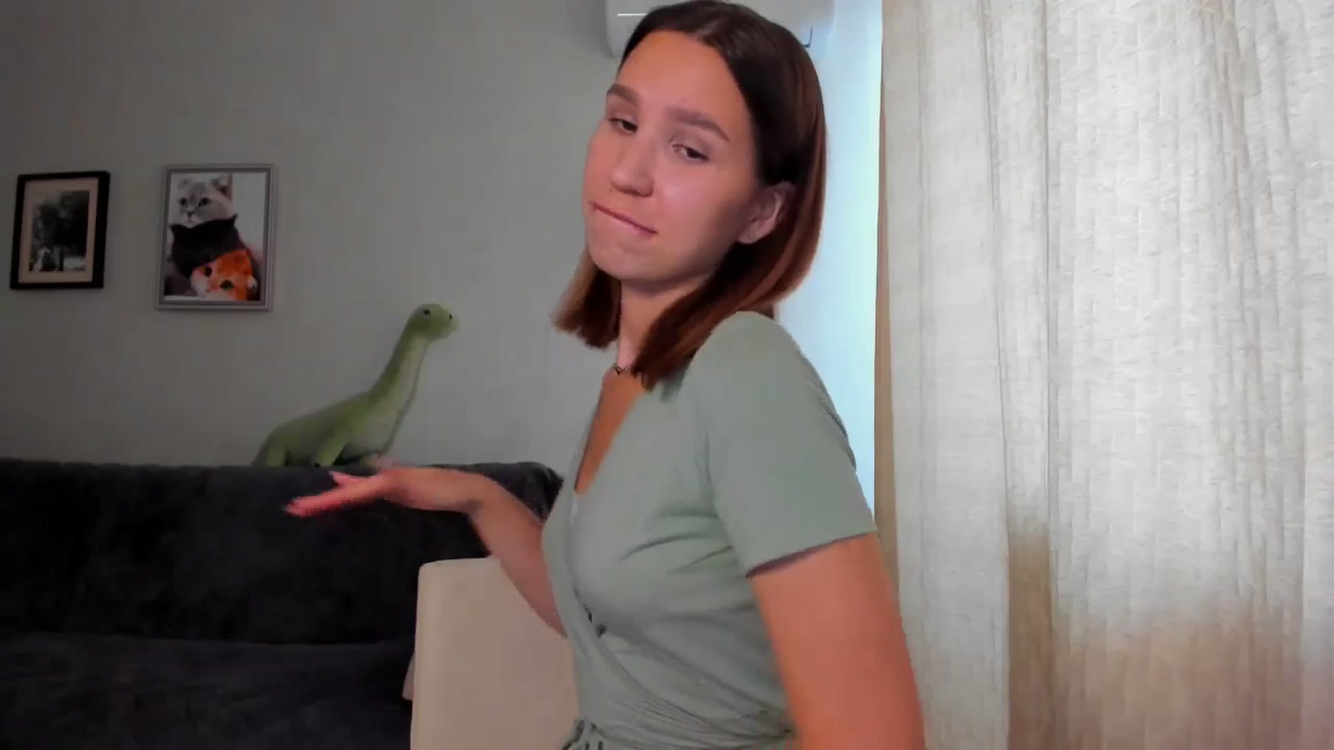 Gallery image thumbnail from WaveOfLove's myfreecams stream on, 04/25/2024, 10:12 image 17 of 20