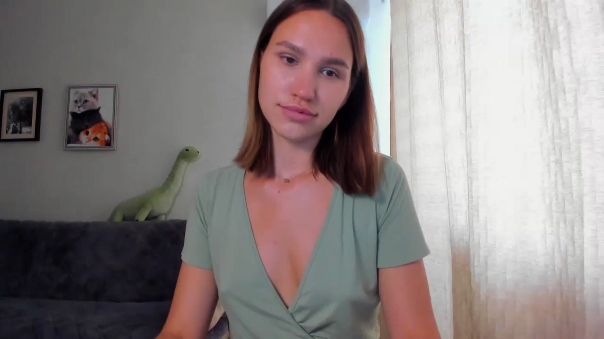 Gallery image thumbnail from WaveOfLove's myfreecams stream on, 04/25/2024, 12:23 image 6 of 20
