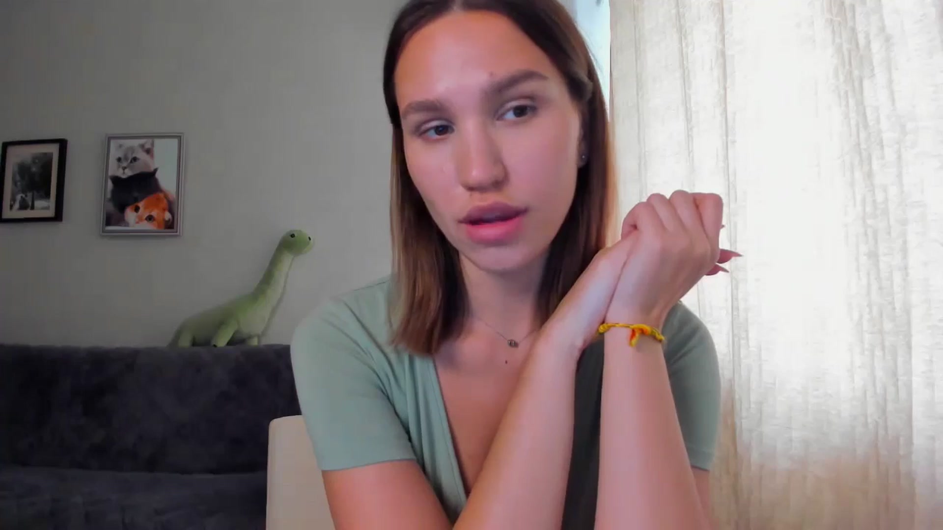 Gallery image thumbnail from WaveOfLove's myfreecams stream on, 04/25/2024, 12:23 image 9 of 20
