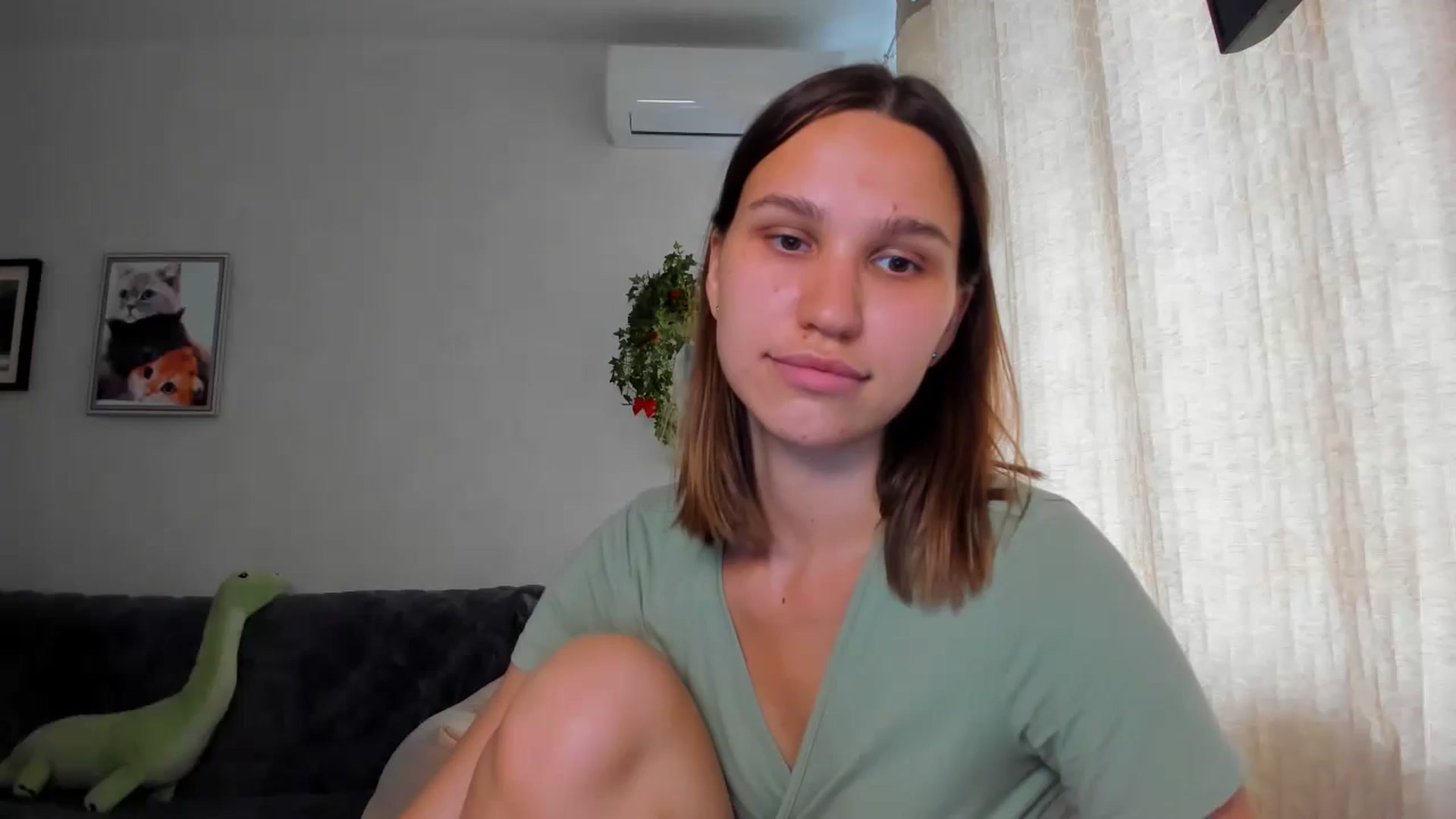 Gallery image thumbnail from WaveOfLove's myfreecams stream on, 04/27/2024, 14:18 image 1 of 20