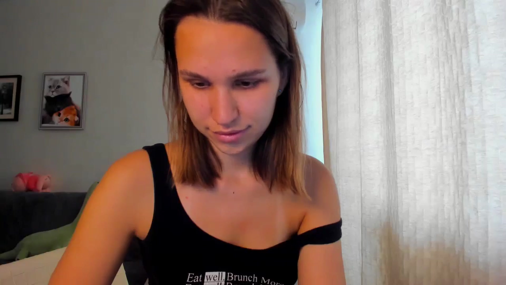 Gallery image thumbnail from WaveOfLove's myfreecams stream on, 05/13/2024, 11:09 image 11 of 20