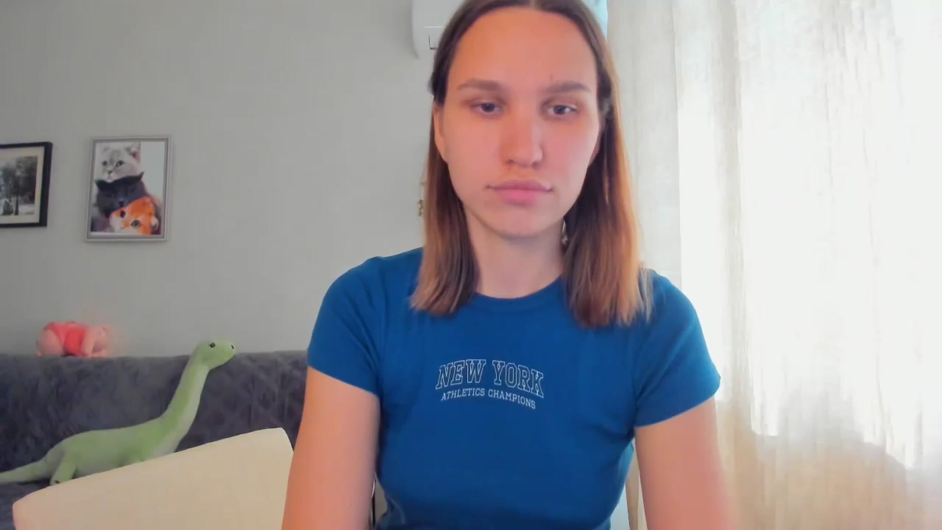 Gallery image thumbnail from WaveOfLove's myfreecams stream on, 05/13/2024, 13:35 image 7 of 20