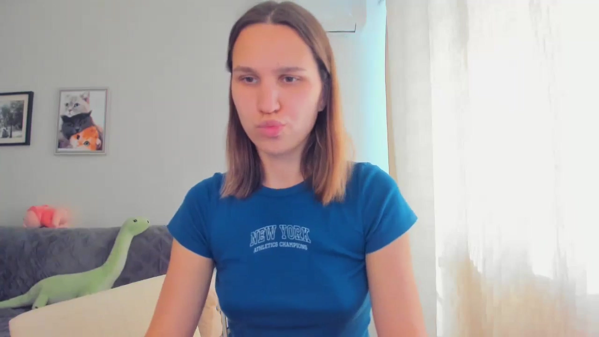 Gallery image thumbnail from WaveOfLove's myfreecams stream on, 05/13/2024, 13:35 image 20 of 20