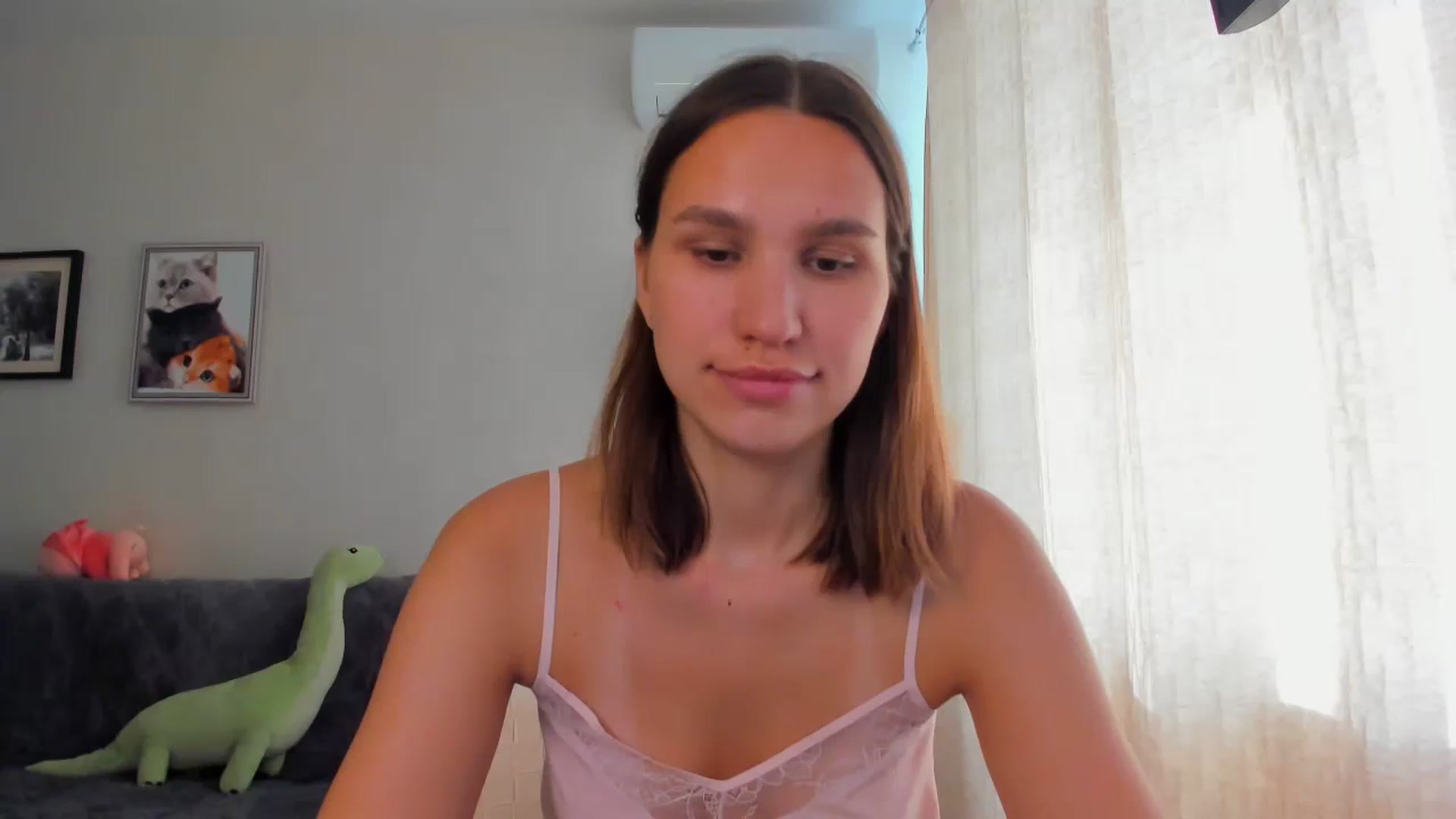 Gallery image thumbnail from WaveOfLove's myfreecams stream on, 05/15/2024, 13:24 image 20 of 20