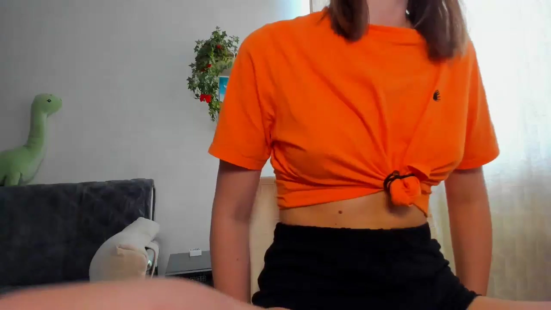 Gallery image thumbnail from WaveOfLove's myfreecams stream on, 05/19/2024, 11:56 image 16 of 20