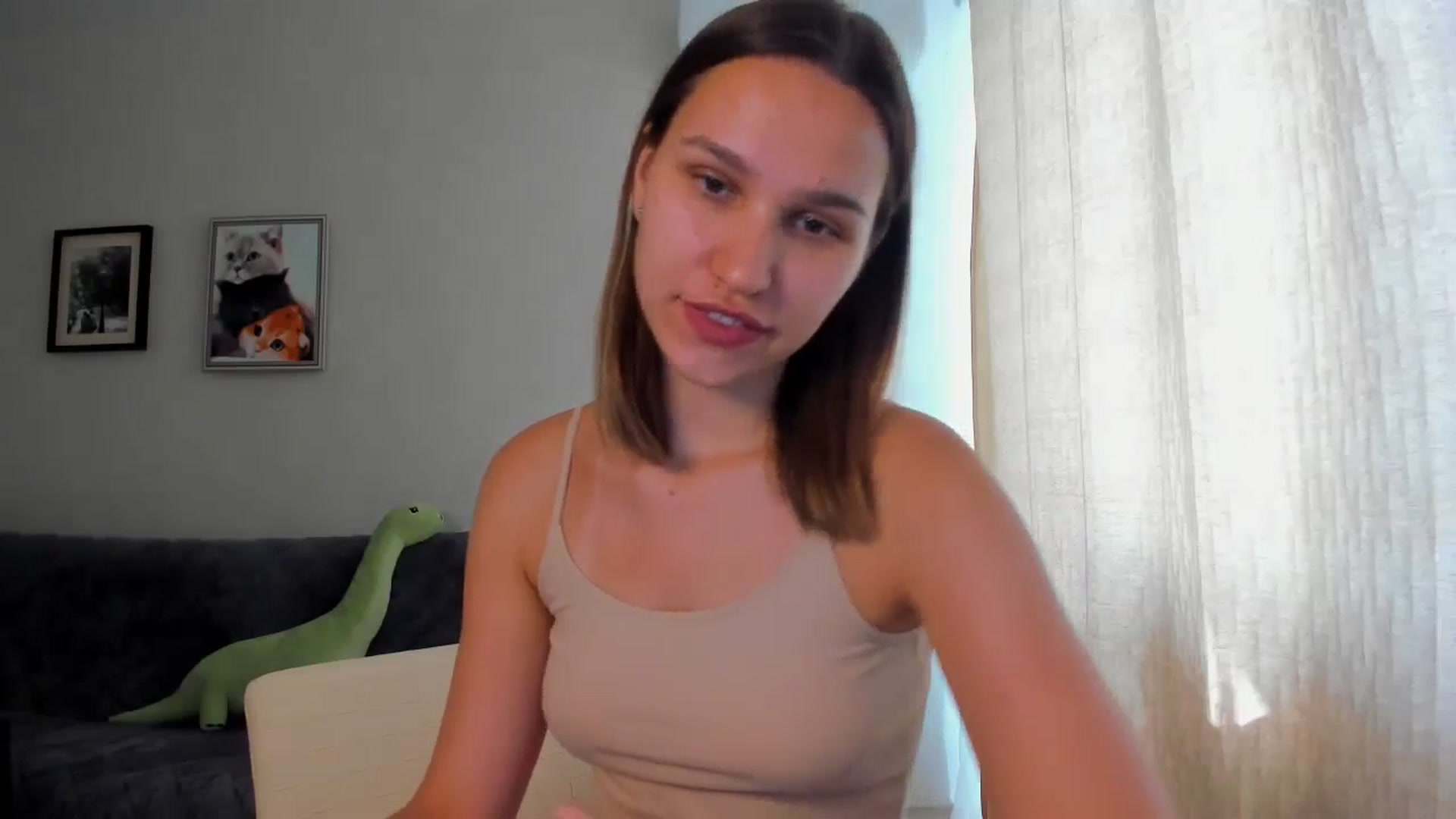 Gallery image thumbnail from WaveOfLove's myfreecams stream on, 05/27/2024, 12:50 image 12 of 20