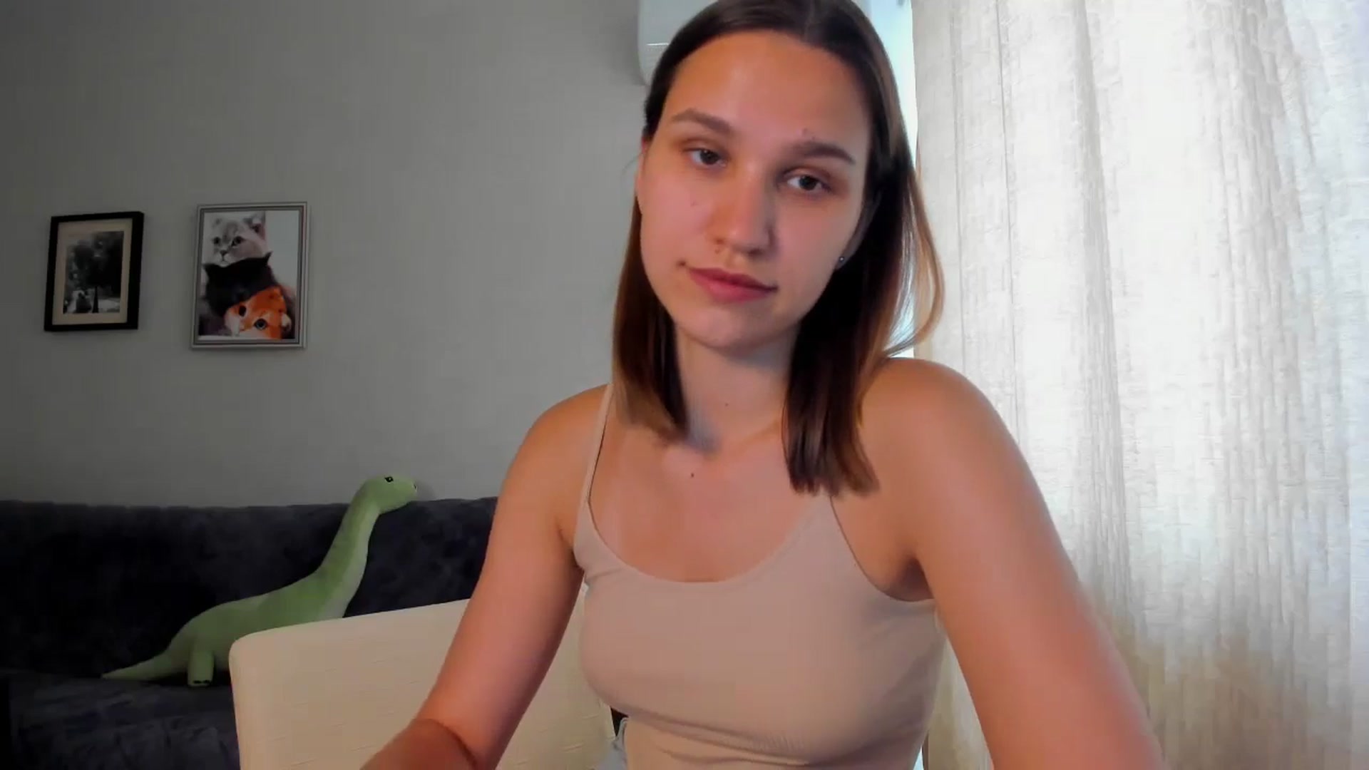 Gallery image thumbnail from WaveOfLove's myfreecams stream on, 05/27/2024, 12:50 image 6 of 20
