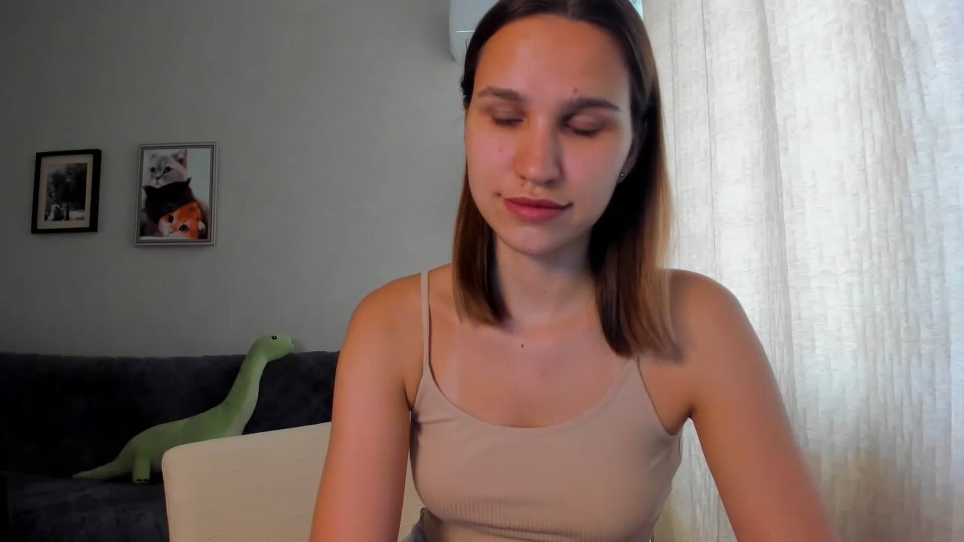 Gallery image thumbnail from WaveOfLove's myfreecams stream on, 05/27/2024, 12:50 image 7 of 20