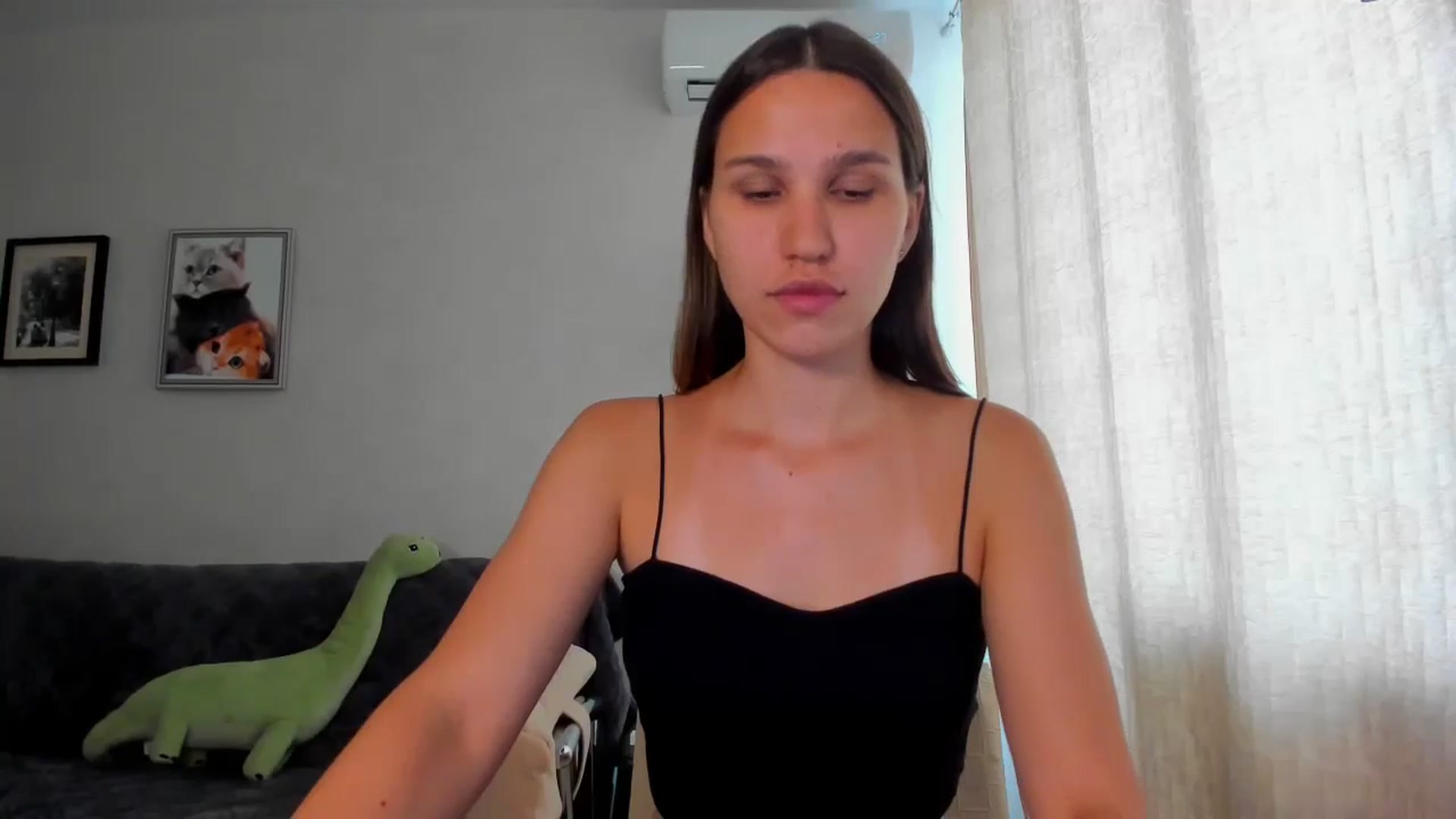 Gallery image thumbnail from WaveOfLove's myfreecams stream on, 06/05/2024, 10:48 image 4 of 20
