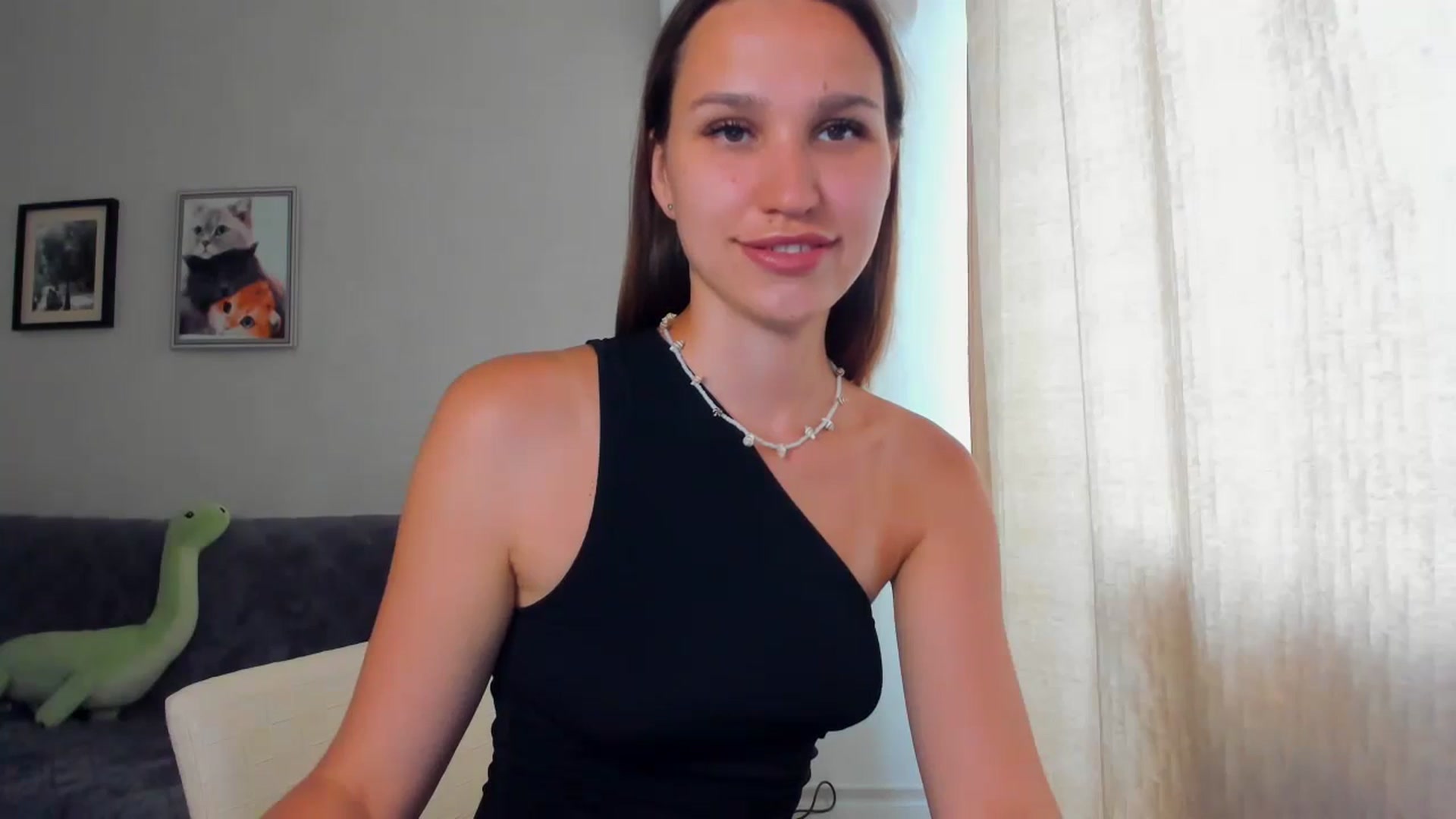 Gallery image thumbnail from WaveOfLove's myfreecams stream on, 06/19/2024, 11:27 image 20 of 20