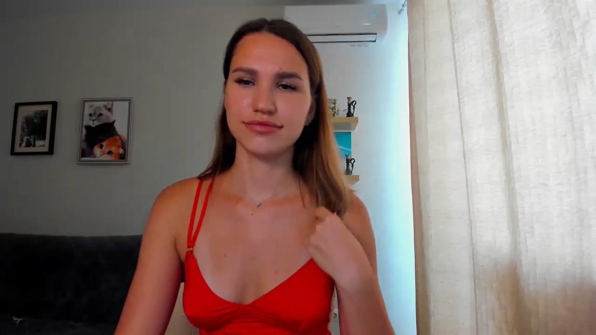 Gallery image thumbnail from WaveOfLove's myfreecams stream on, 06/20/2024, 11:46 image 10 of 20