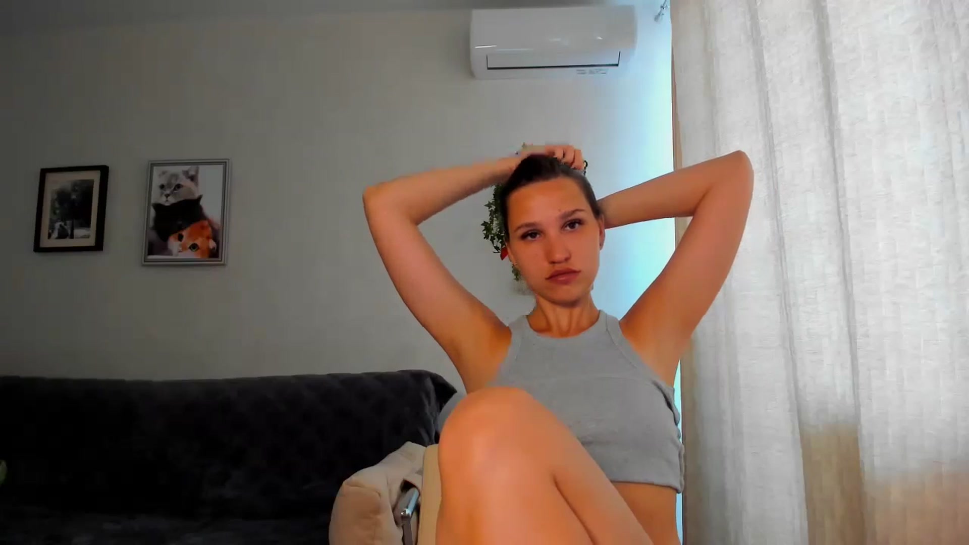 Gallery image thumbnail from WaveOfLove's myfreecams stream on, 06/21/2024, 11:18 image 9 of 20