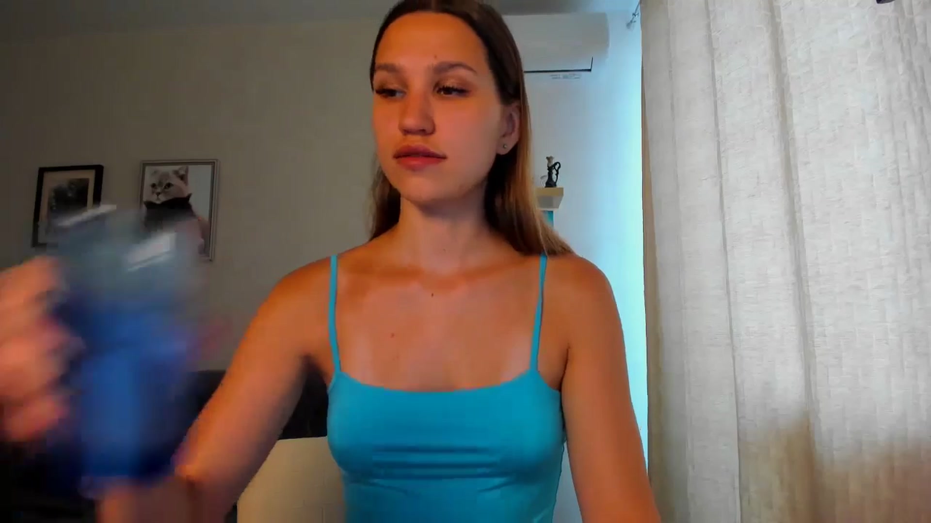 Gallery image thumbnail from WaveOfLove's myfreecams stream on, 06/24/2024, 10:35 image 9 of 20