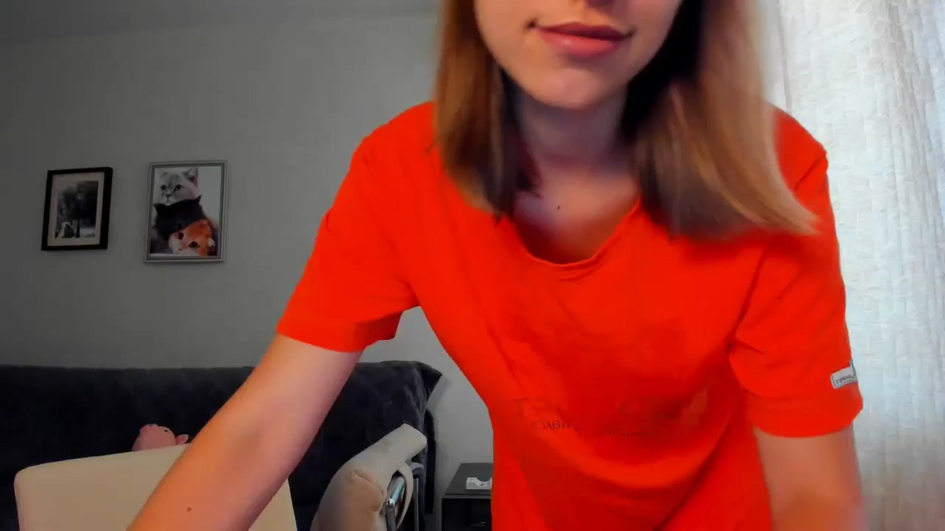 Gallery image thumbnail from WaveOfLove's myfreecams stream on, 06/25/2024, 11:54 image 3 of 20