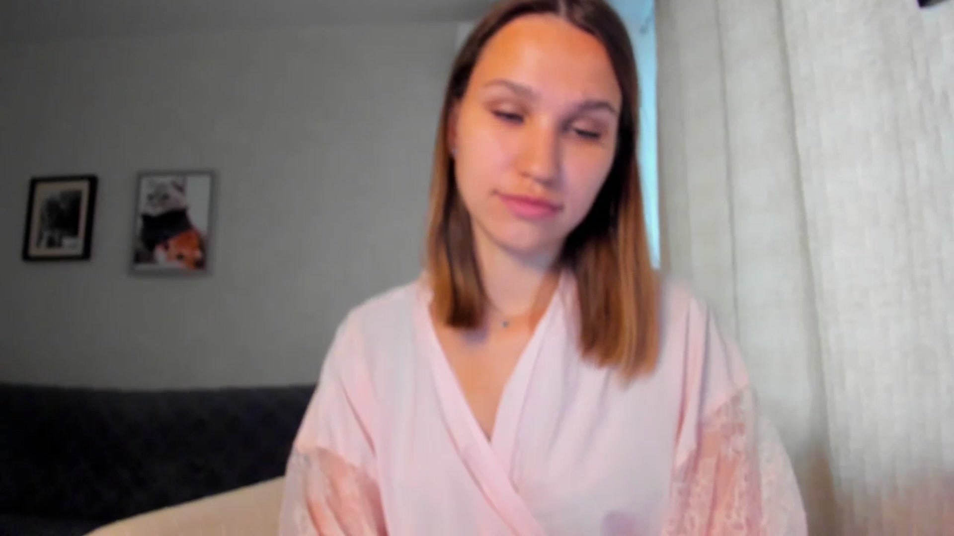 Gallery image thumbnail from WaveOfLove's myfreecams stream on, 06/28/2024, 12:11 image 14 of 20