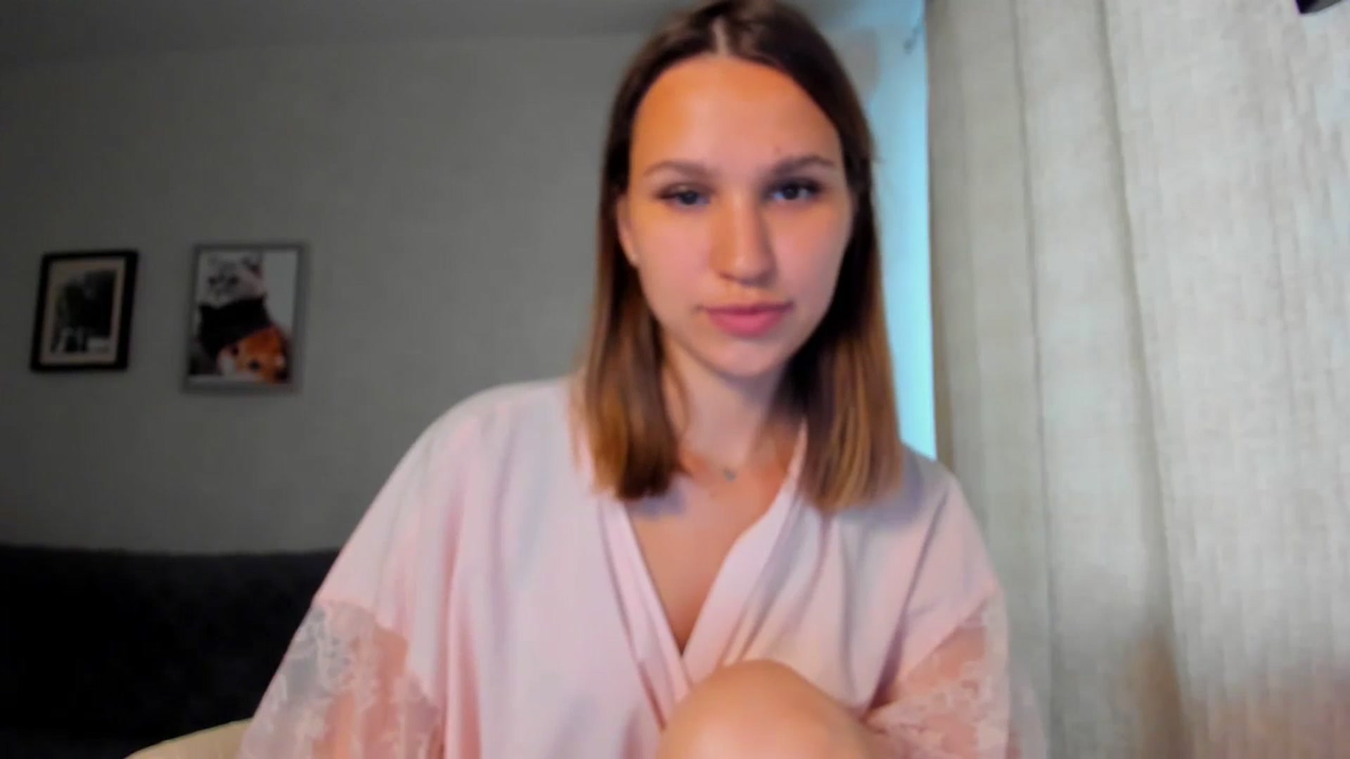 Gallery image thumbnail from WaveOfLove's myfreecams stream on, 06/28/2024, 12:11 image 8 of 20