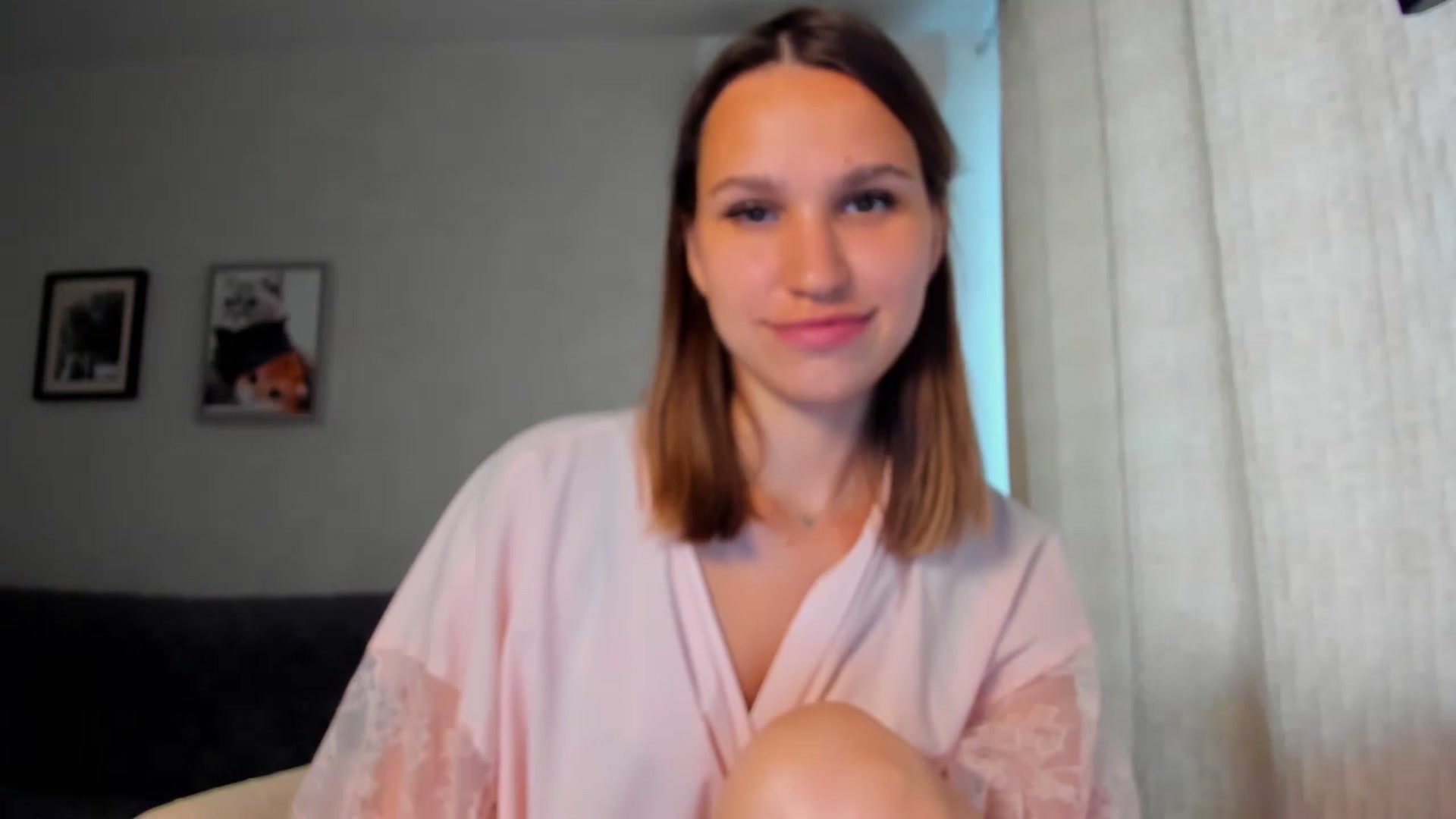 Gallery image thumbnail from WaveOfLove's myfreecams stream on, 06/28/2024, 12:11 image 6 of 20