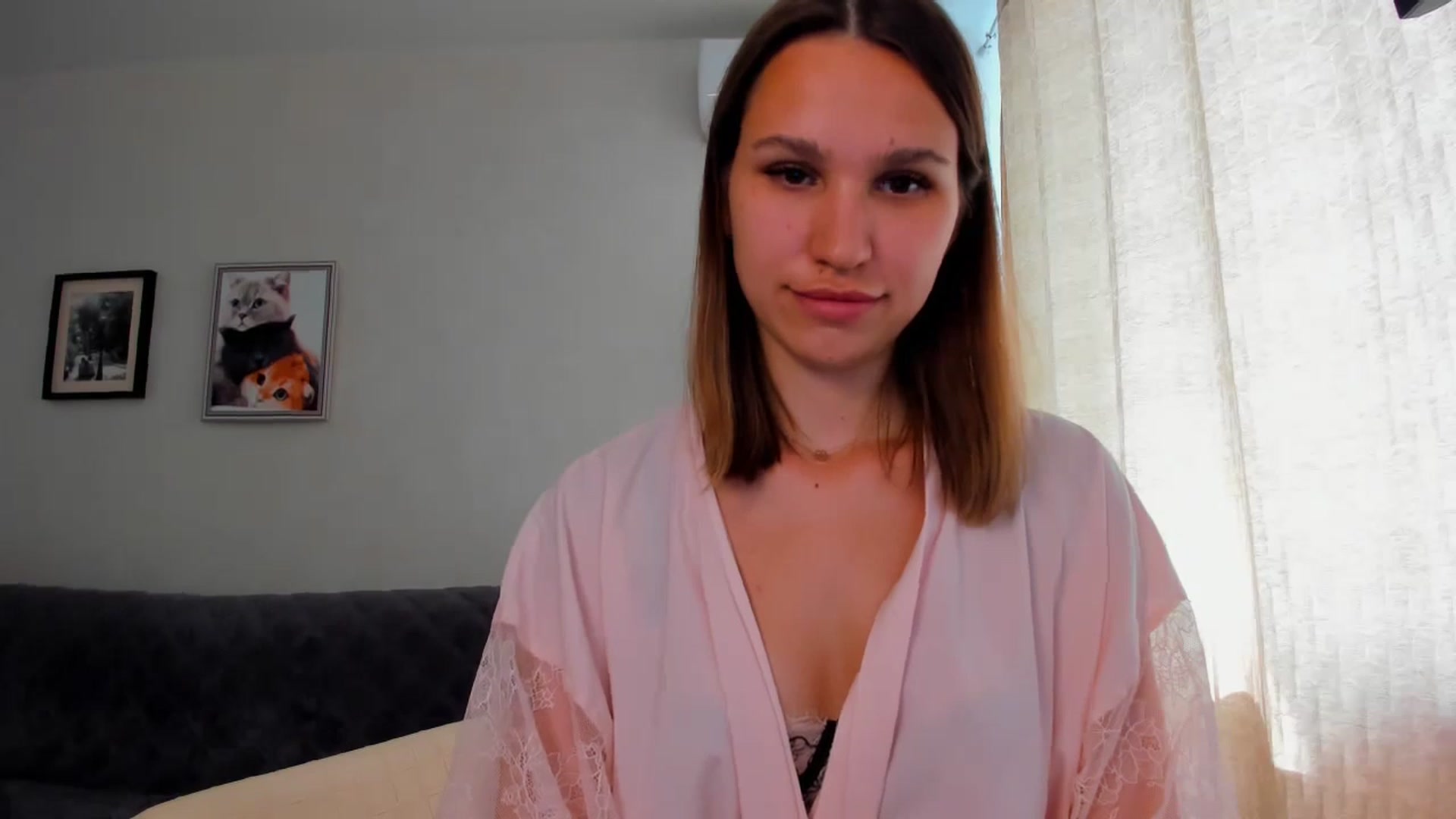 Gallery image thumbnail from WaveOfLove's myfreecams stream on, 06/28/2024, 12:56 image 15 of 20