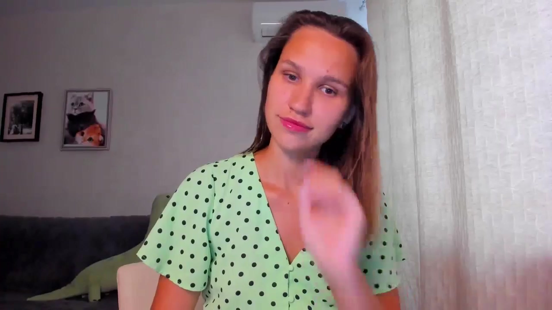 Gallery image thumbnail from WaveOfLove's myfreecams stream on, 07/26/2024, 12:01 image 7 of 20