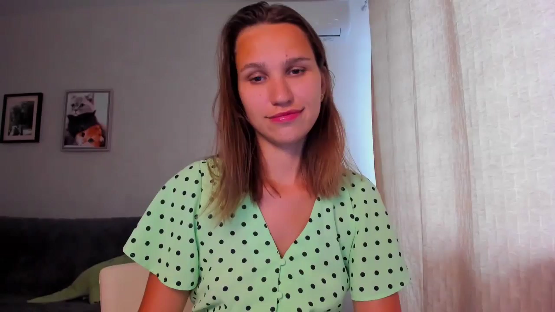 Gallery image thumbnail from WaveOfLove's myfreecams stream on, 07/26/2024, 12:31 image 1 of 20