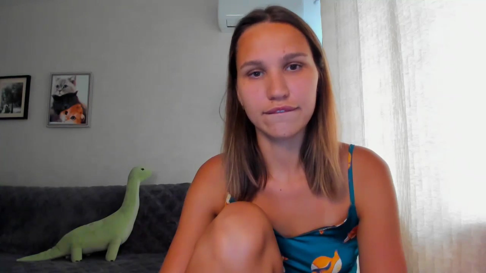 Gallery image thumbnail from WaveOfLove's myfreecams stream on, 07/26/2024, 13:42 image 11 of 20