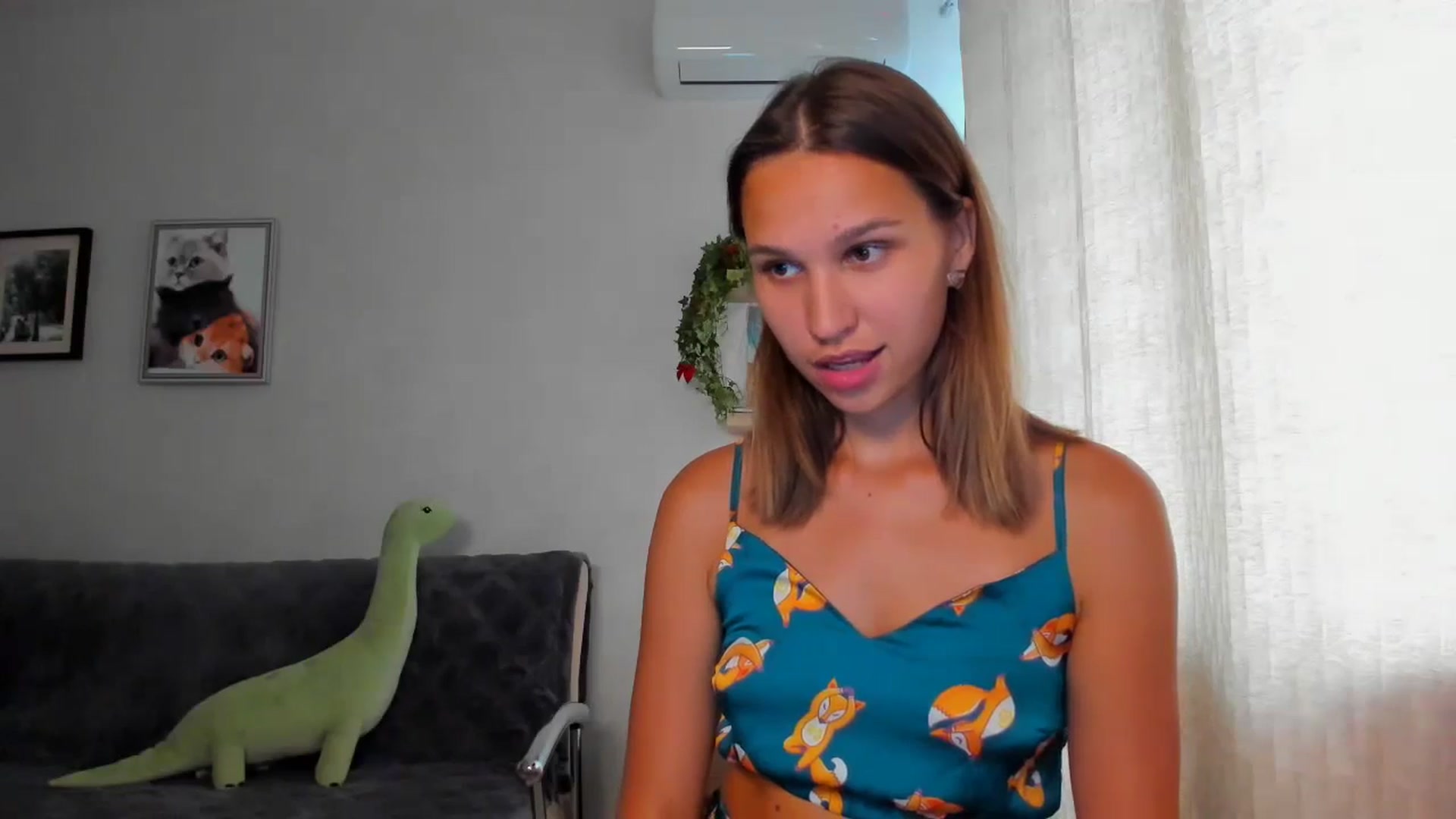Gallery image thumbnail from WaveOfLove's myfreecams stream on, 07/26/2024, 13:42 image 3 of 20