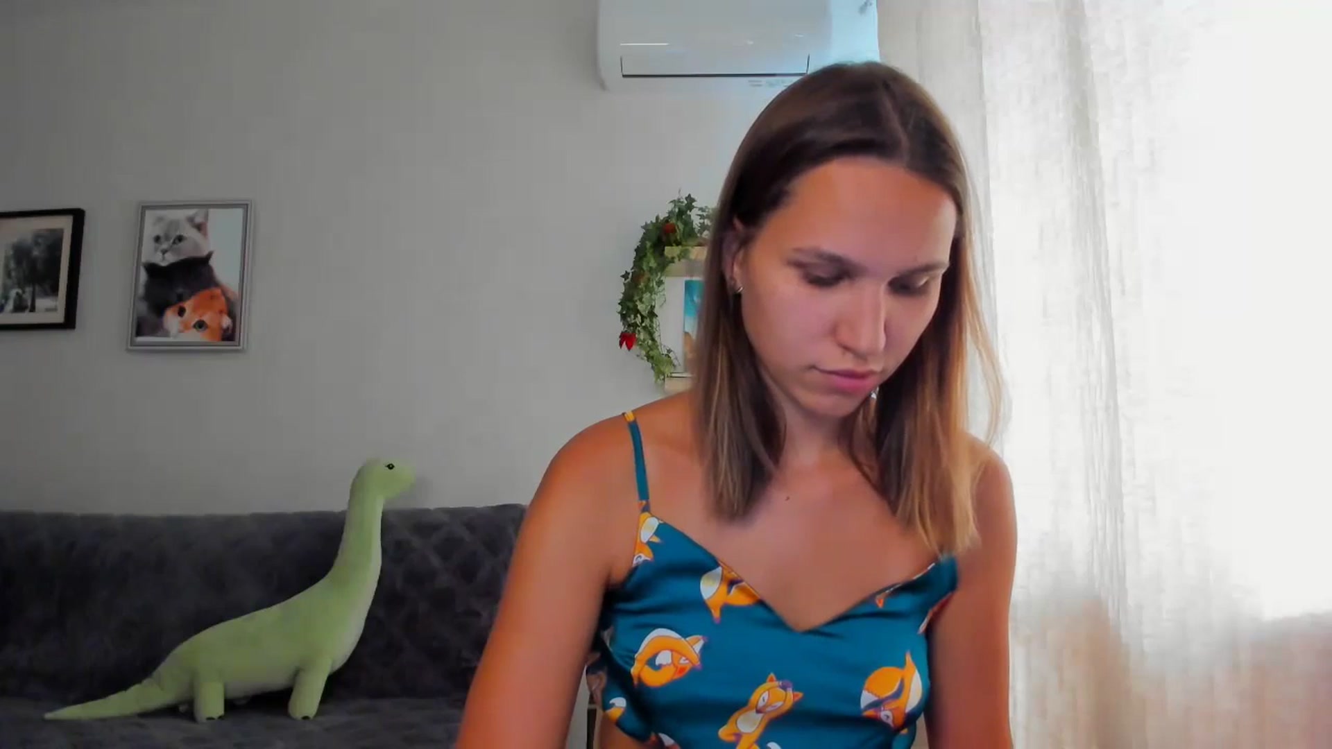 Gallery image thumbnail from WaveOfLove's myfreecams stream on, 07/26/2024, 13:42 image 13 of 20