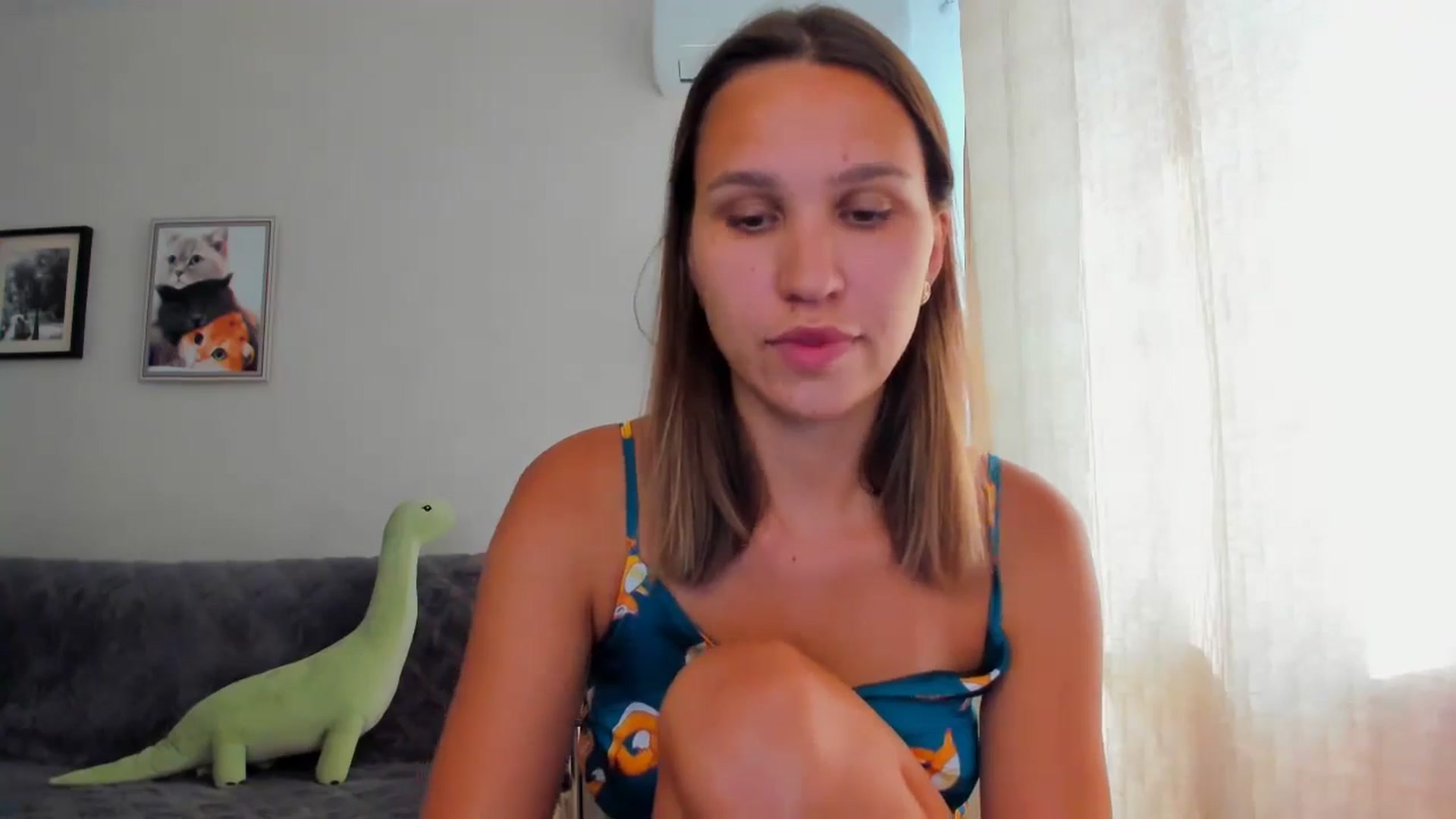 Gallery image thumbnail from WaveOfLove's myfreecams stream on, 07/26/2024, 13:42 image 15 of 20