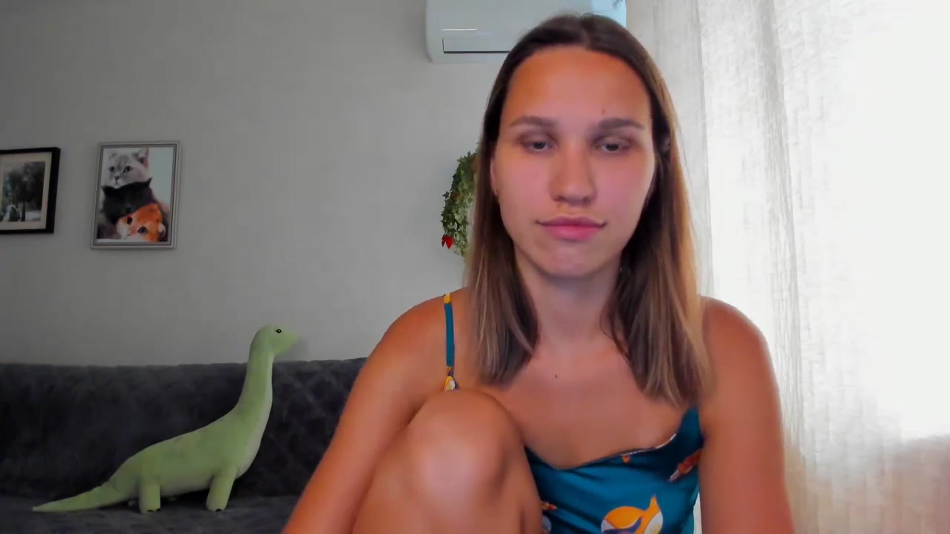Gallery image thumbnail from WaveOfLove's myfreecams stream on, 07/26/2024, 13:42 image 12 of 20