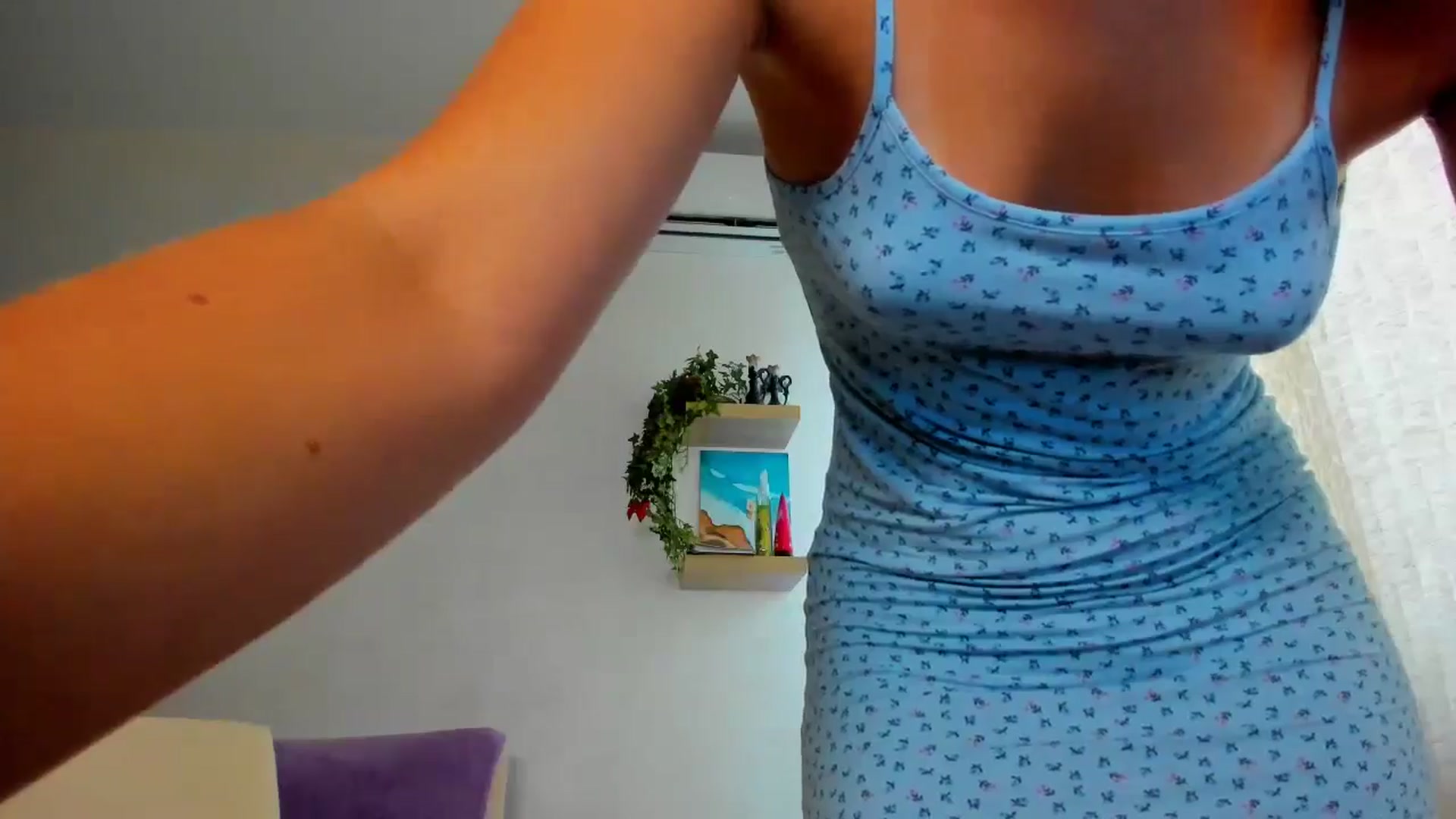 Gallery image thumbnail from WaveOfLove's myfreecams stream on, 08/09/2024, 10:26 image 13 of 20