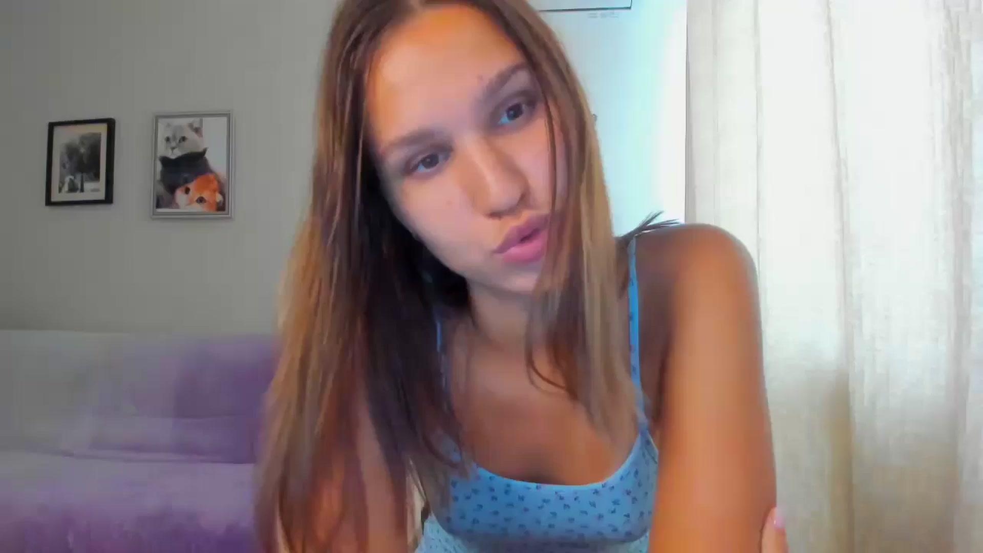 Gallery image thumbnail from WaveOfLove's myfreecams stream on, 08/09/2024, 11:01 image 20 of 20