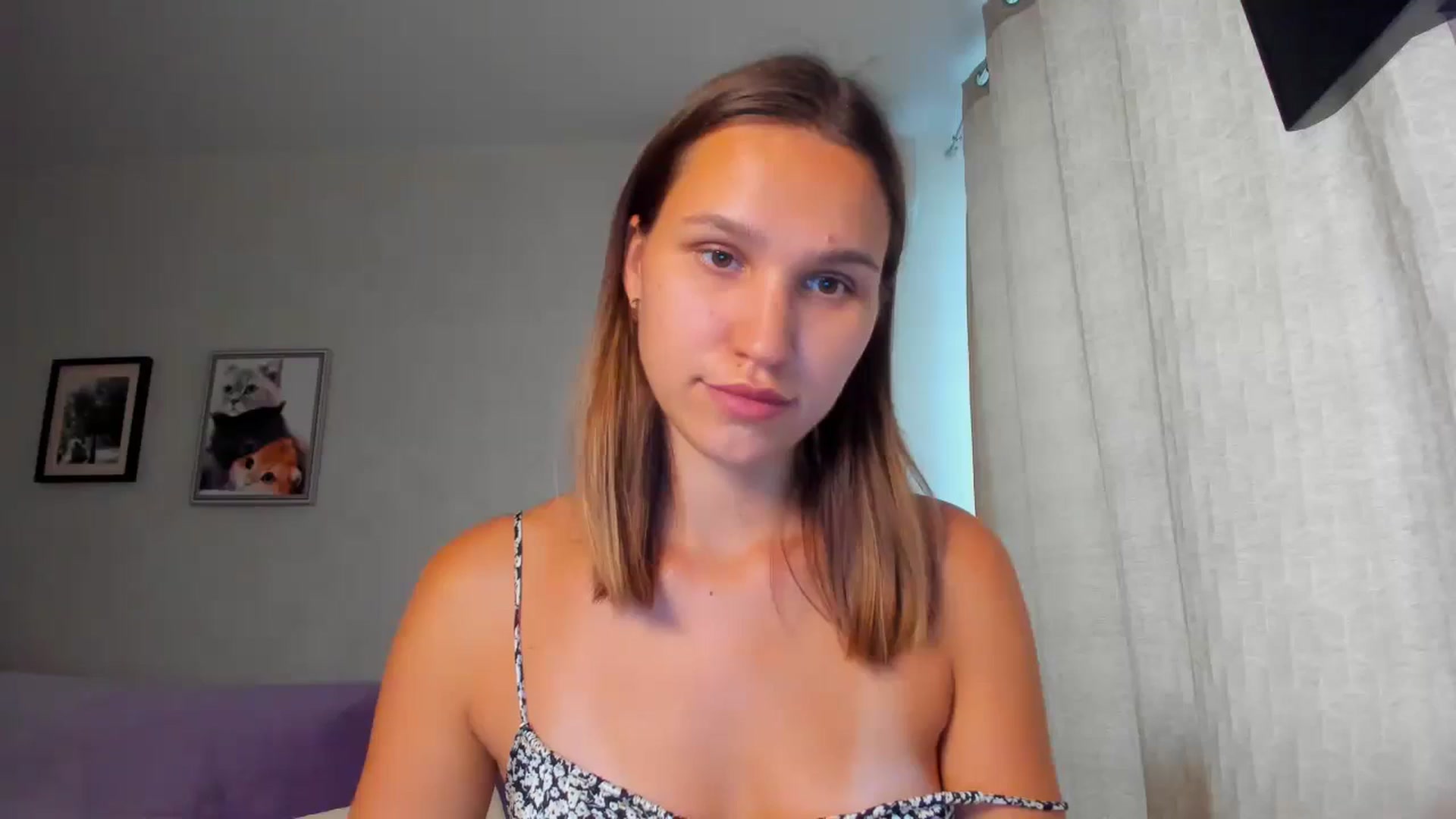 Gallery image thumbnail from WaveOfLove's myfreecams stream on, 08/14/2024, 12:27 image 6 of 20