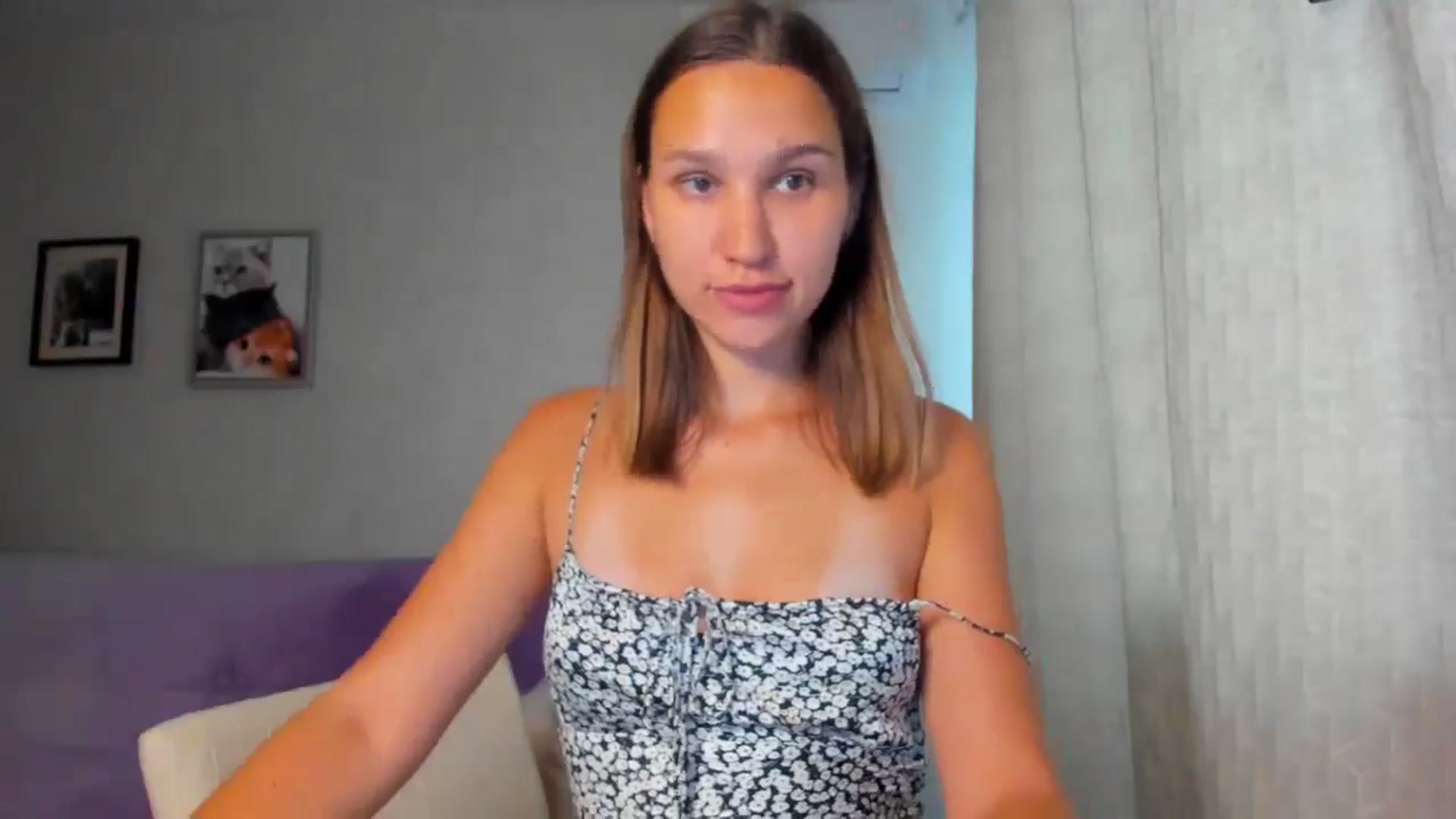 Gallery image thumbnail from WaveOfLove's myfreecams stream on, 08/14/2024, 12:27 image 10 of 20