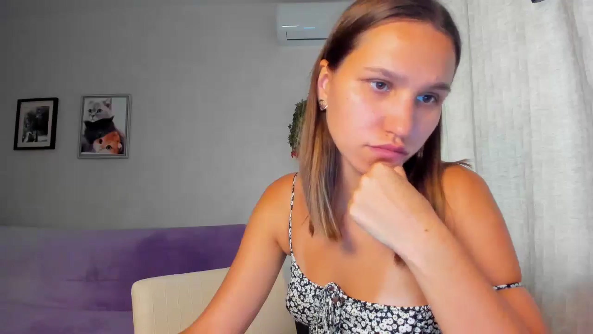 Gallery image thumbnail from WaveOfLove's myfreecams stream on, 08/14/2024, 12:41 image 14 of 20