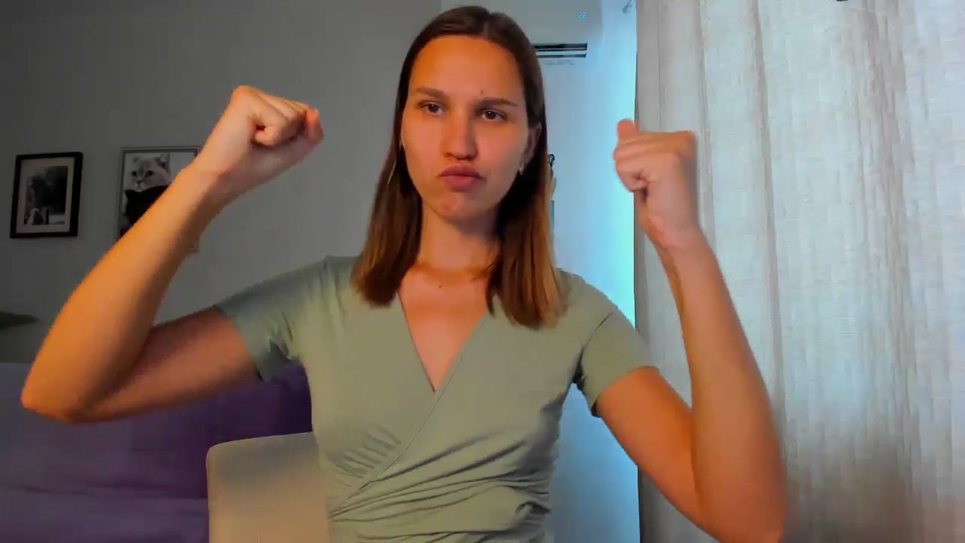 Gallery image thumbnail from WaveOfLove's myfreecams stream on, 08/23/2024, 10:56 image 3 of 20