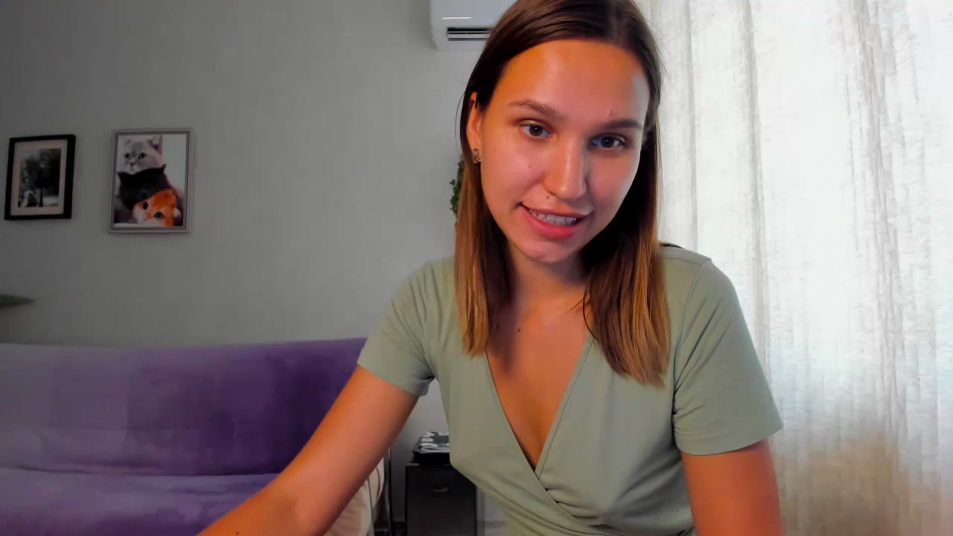 Gallery image thumbnail from WaveOfLove's myfreecams stream on, 08/23/2024, 12:03 image 13 of 20
