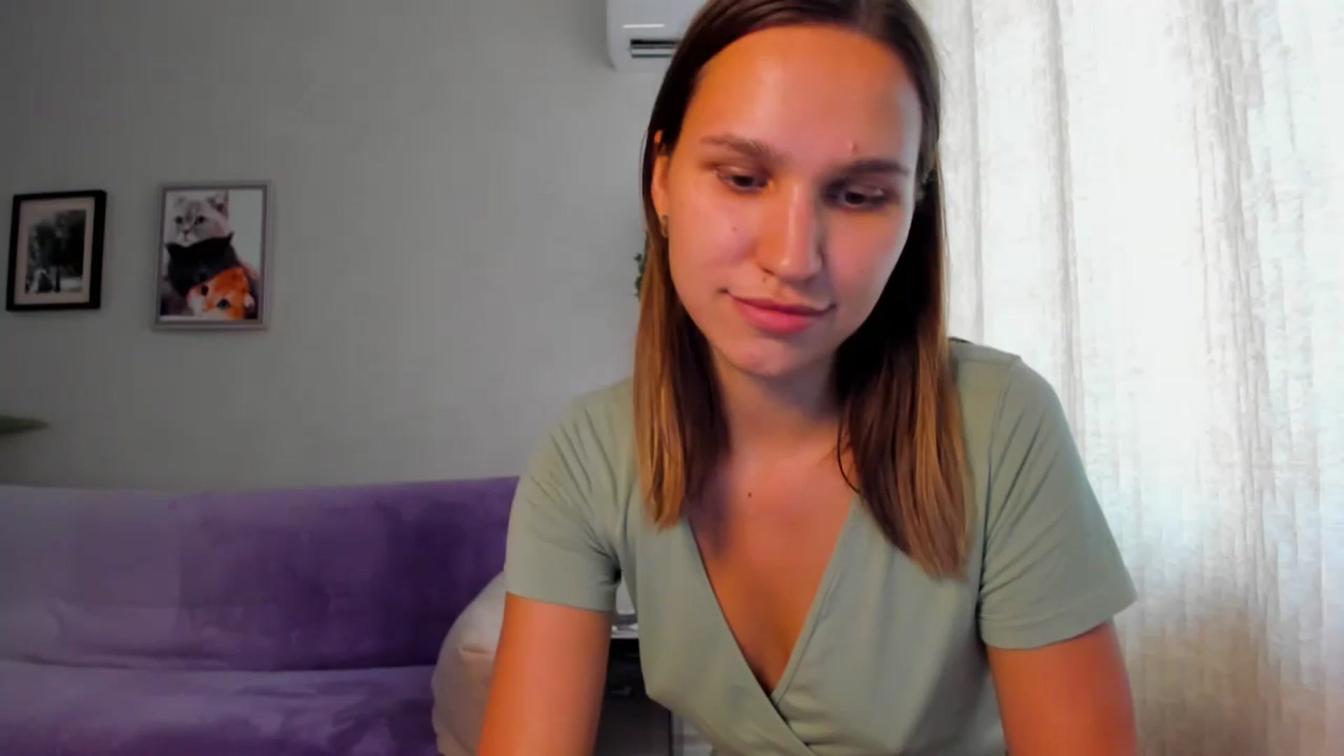 Gallery image thumbnail from WaveOfLove's myfreecams stream on, 08/23/2024, 12:03 image 12 of 20