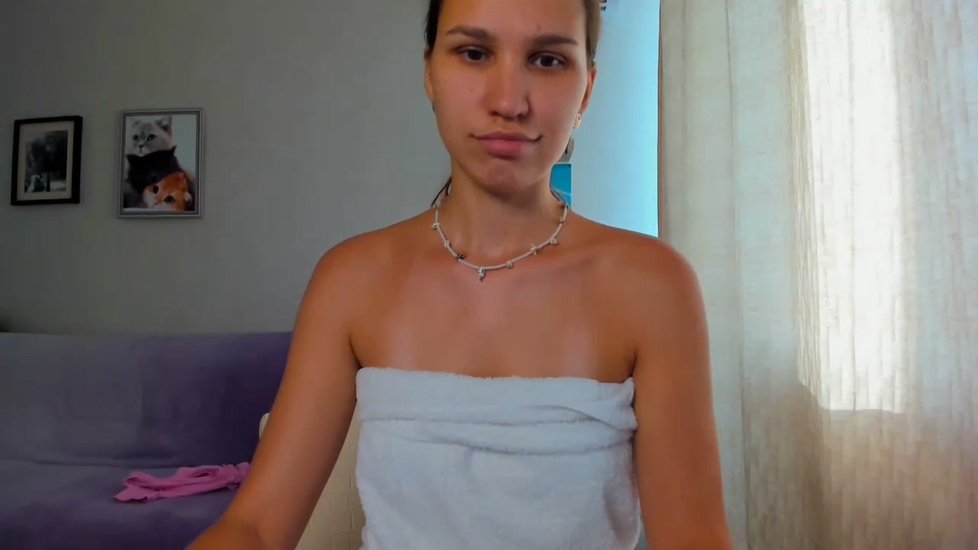 Gallery image thumbnail from WaveOfLove's myfreecams stream on, 08/27/2024, 13:17 image 9 of 20